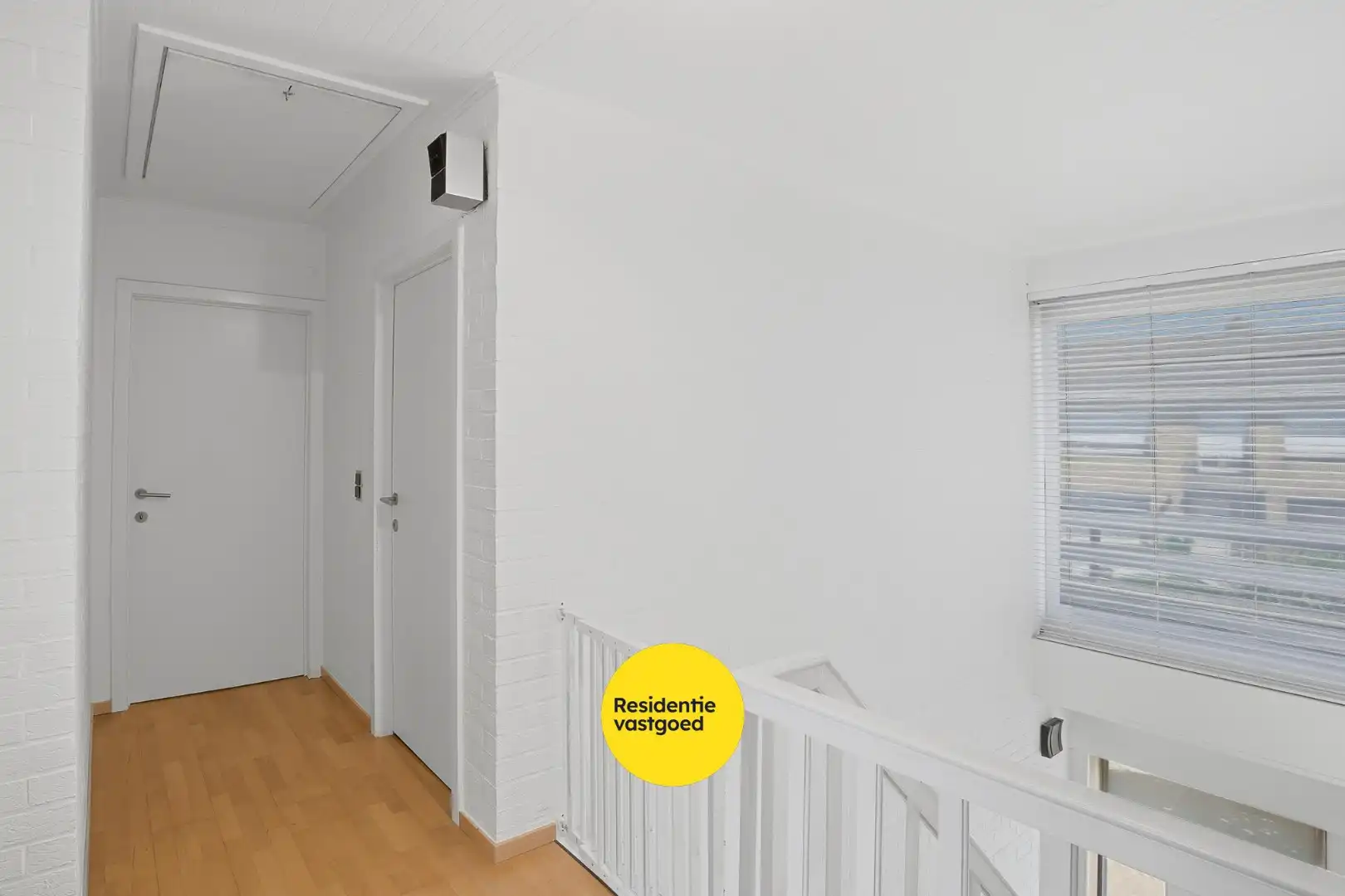 Alleenstaande woning met zonnige tuin op 980 m² foto 14