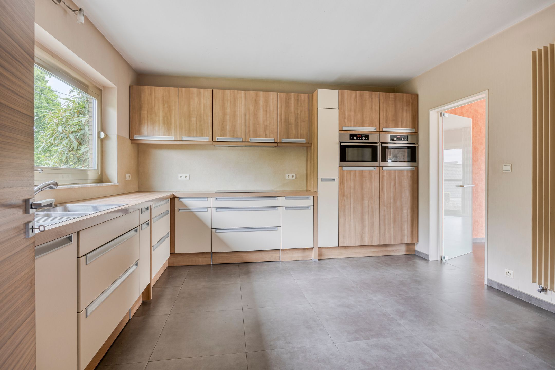 Comfort en connectie: open, lichtrijke woning: 4 slpks, tuin foto 9