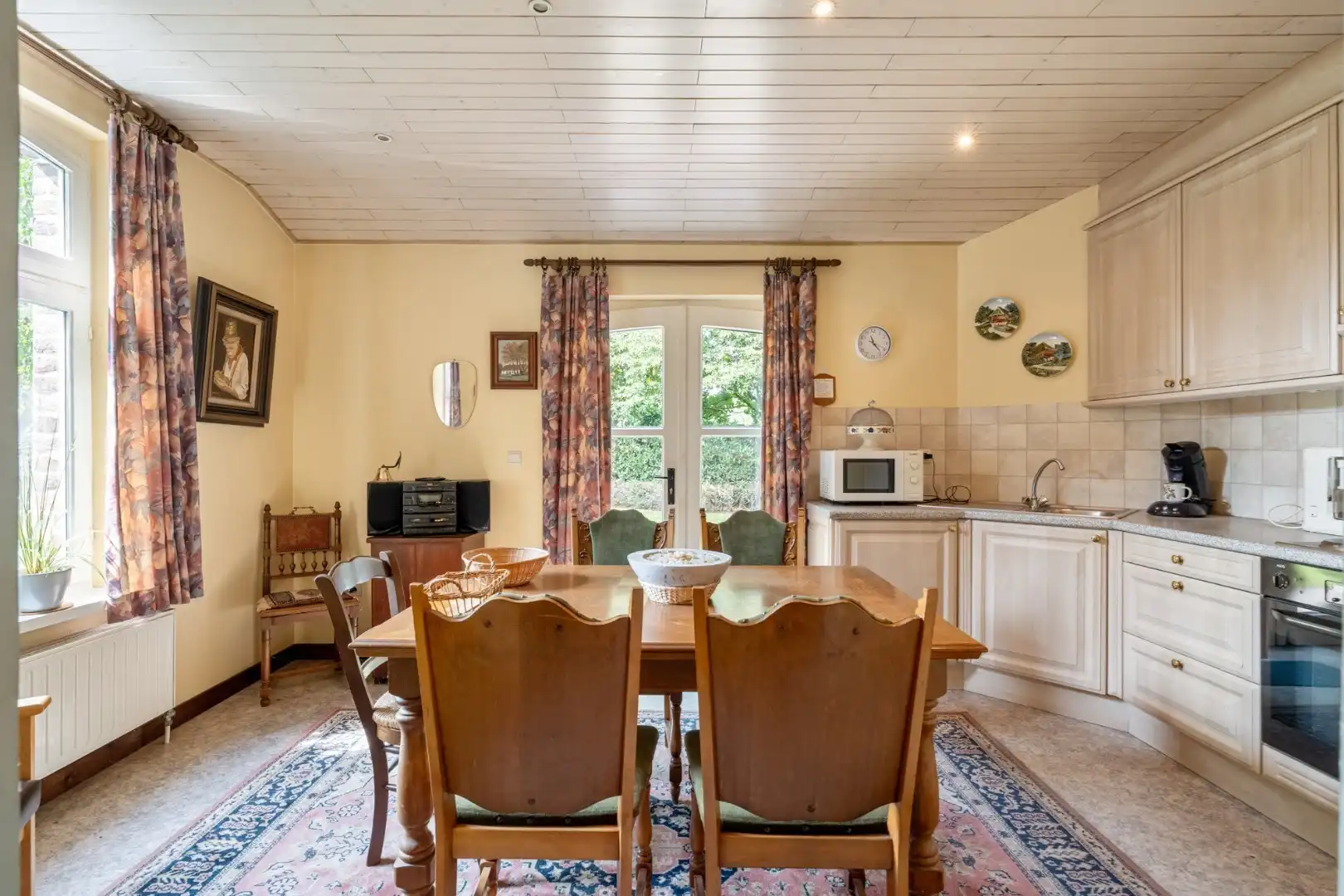 Ruim, karaktervol landhuis met parkachtige tuin op perceel van 16a29ca. foto 21