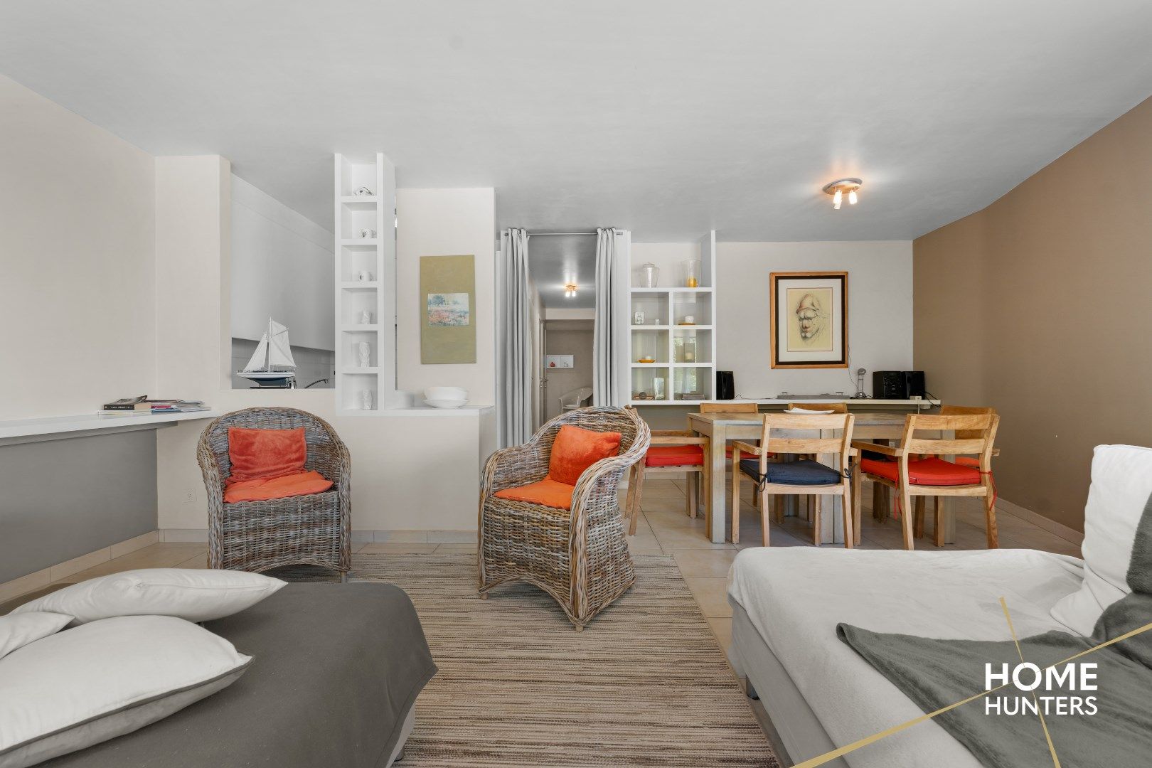 Uniek 2 slaapkamer appartement met zicht op zee en duinen foto 10
