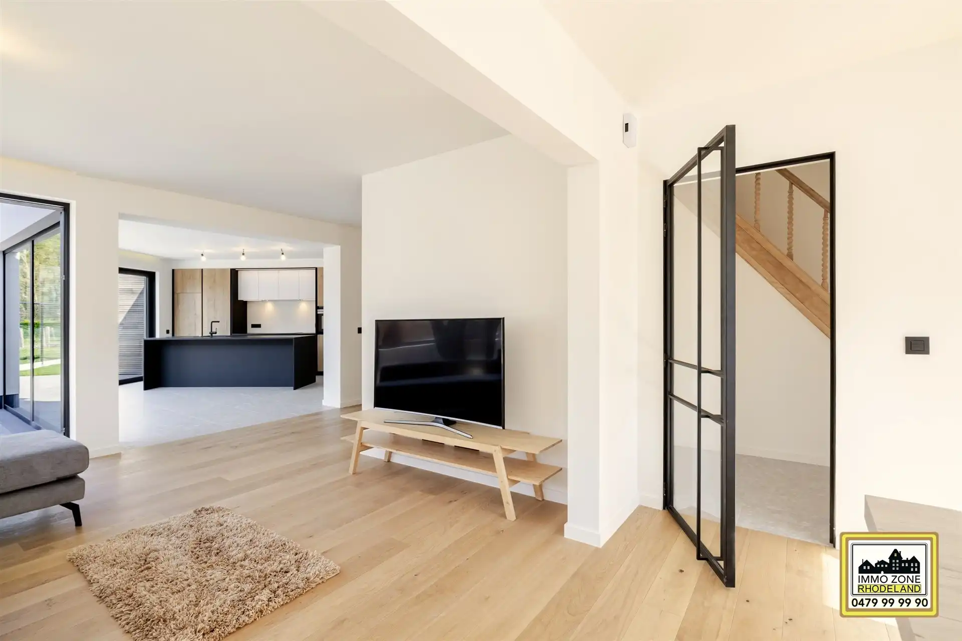 Uiterst luxueuze woning met 3 slpks, 2 bdks en mooie tuin foto 5