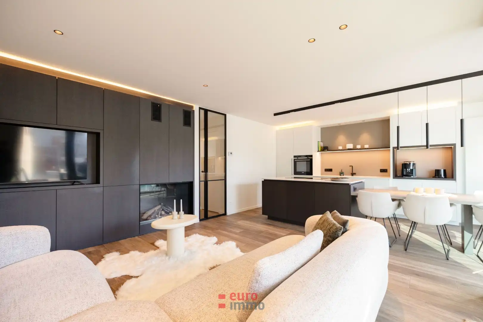 Magnifiek appartement met zeezicht én zuidwest oriëntatie! foto {{pictureIndex}}