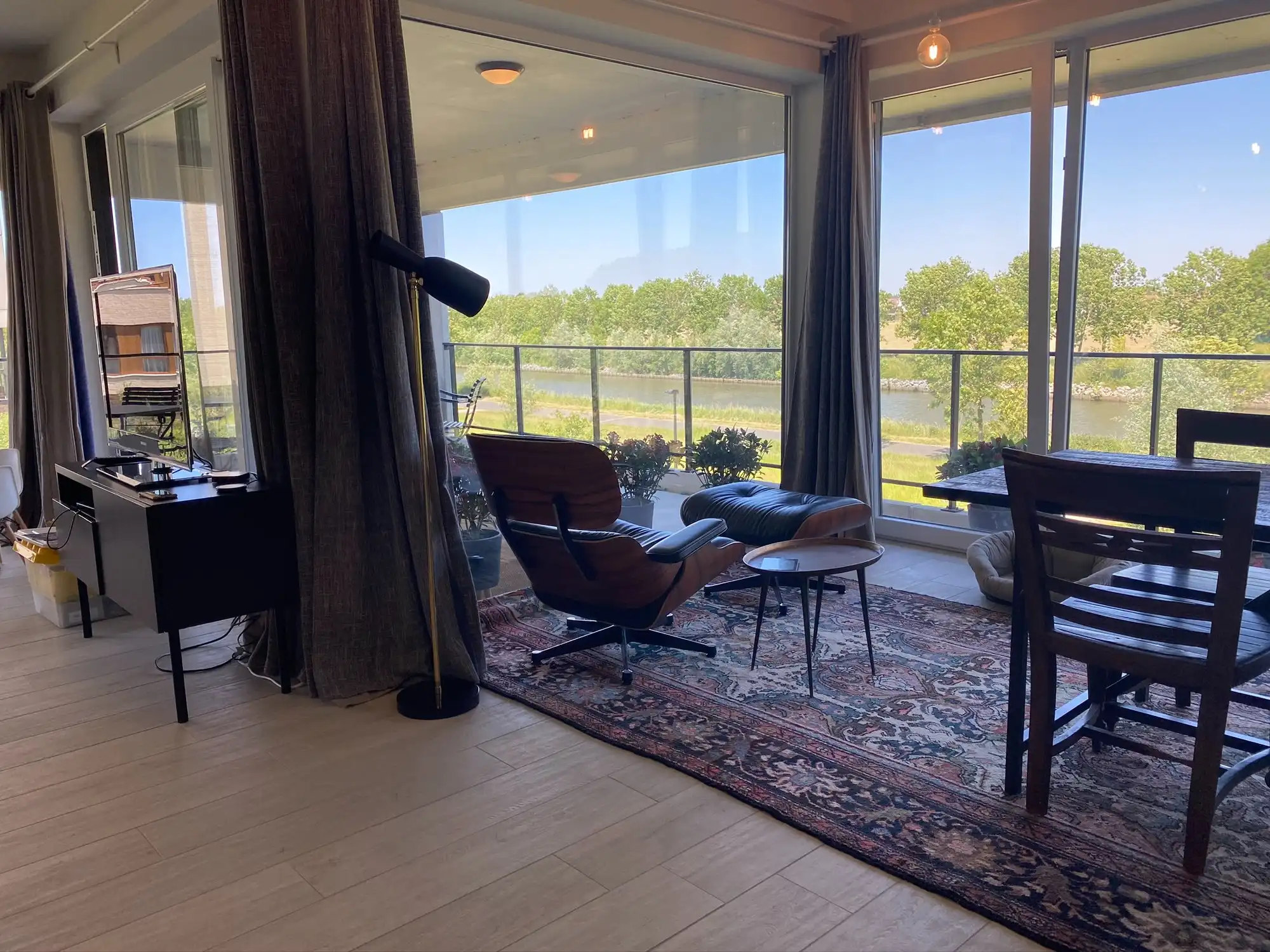 Mooi afgewerkt 3-slaapkamer appartement  op de eerste verdieping met prachtig Leiezicht | Leiestraat foto 5