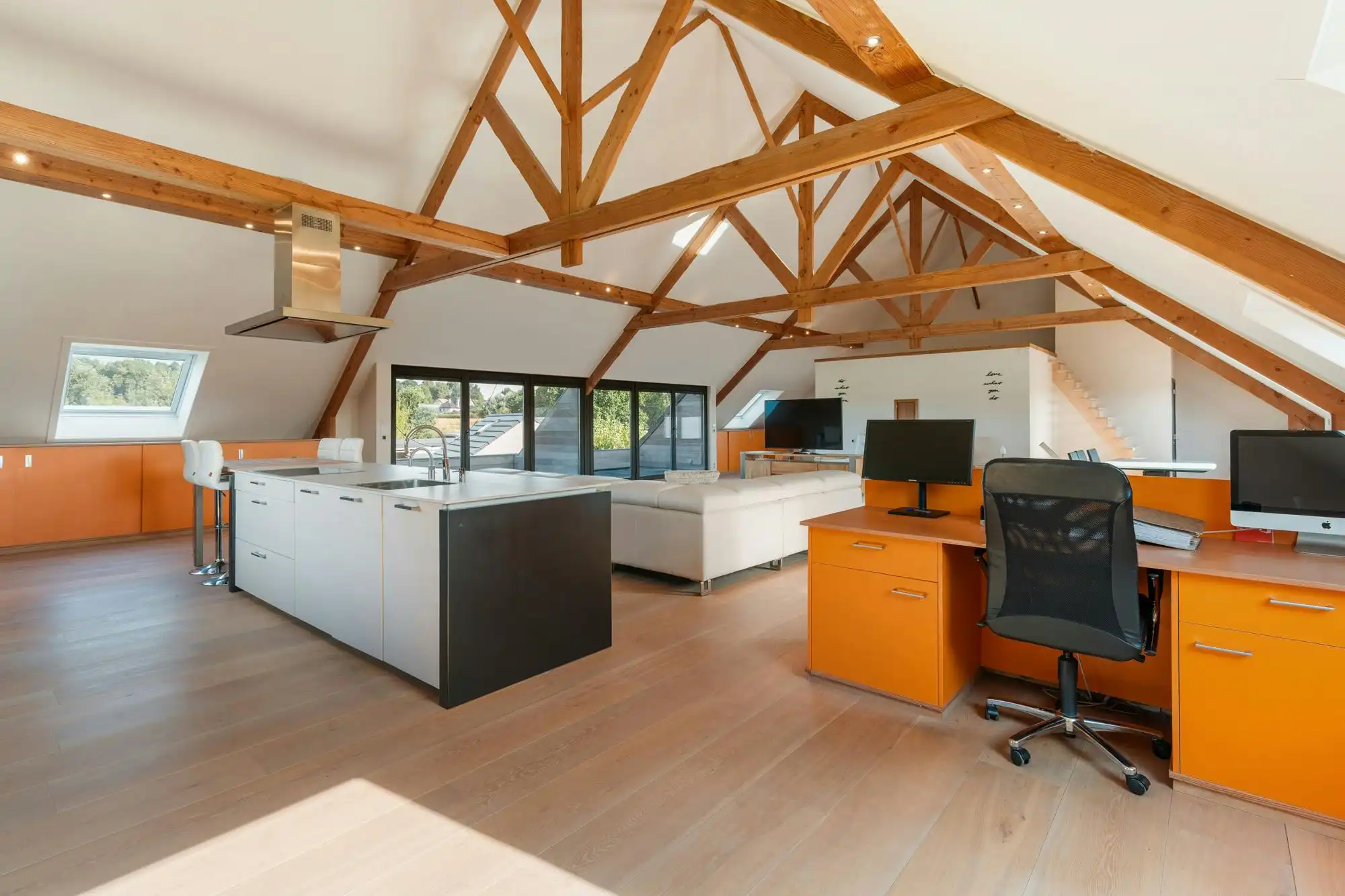 Ruime villa met tuin & 2 garages, ideaal als kangoeroewoning foto 49