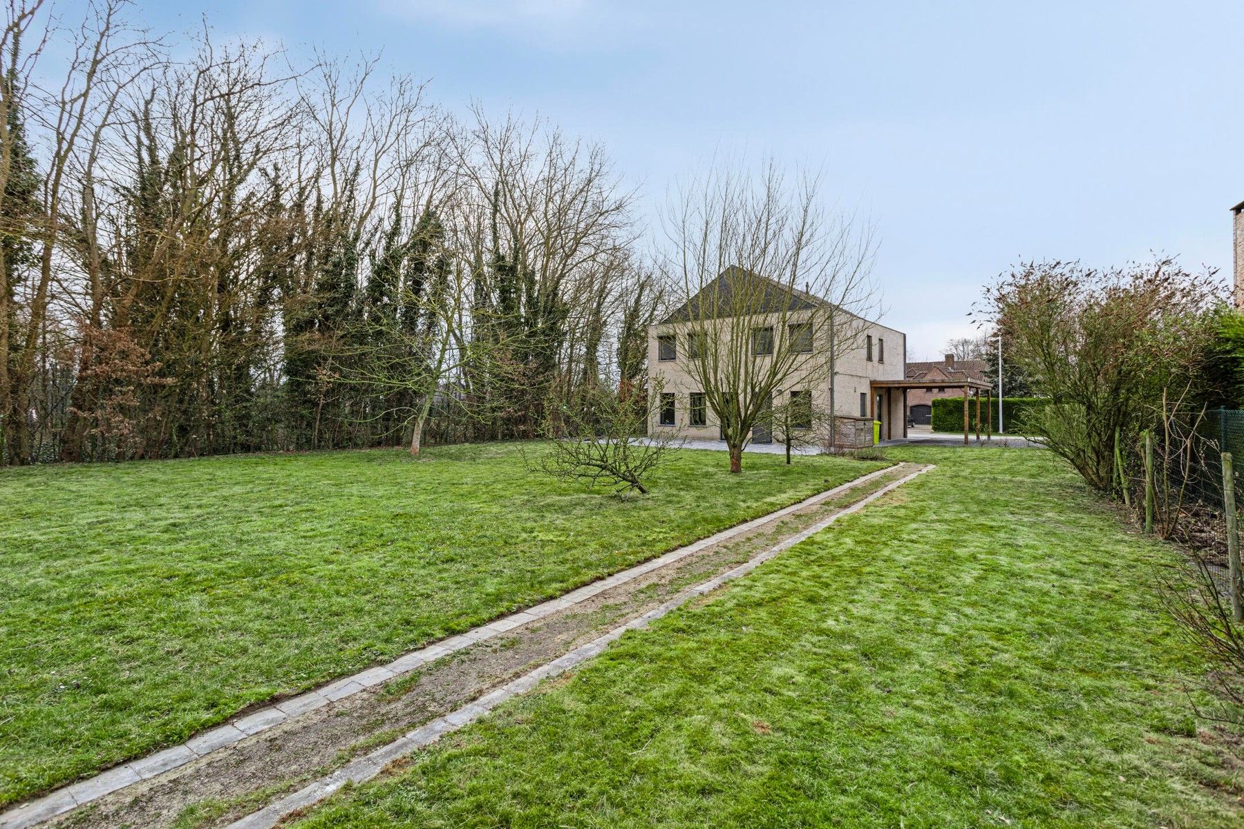 Instapklare villa op groot perceel met maximale privacy. foto 30