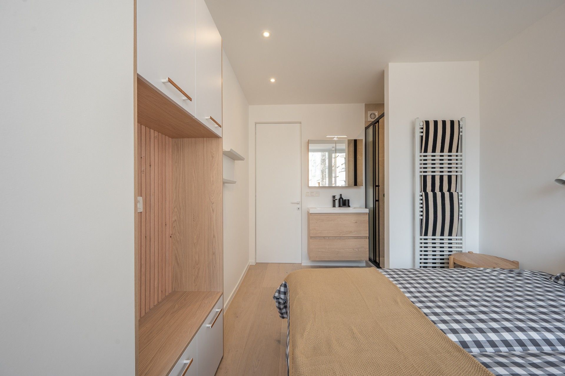 Recent gerenoveerd appartement met zeezicht aan het Albertstrand foto 14