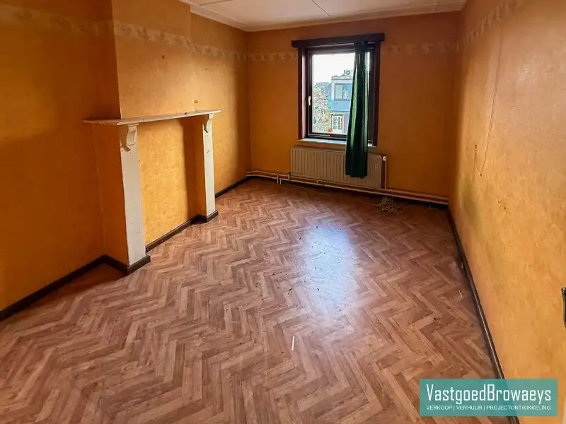 Centraal gelegen basiswoning met tuin en parkeergelegenheid foto 18