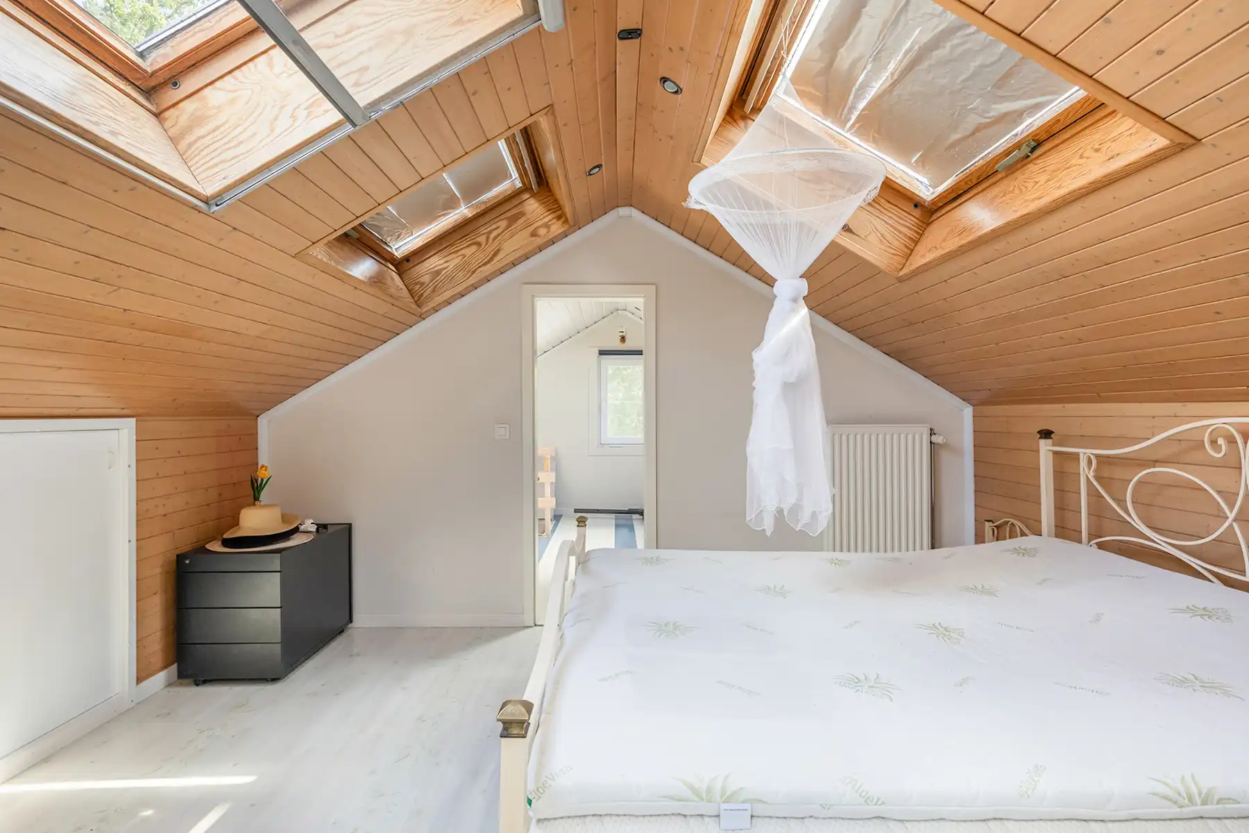 Gelijkvloerse woning met blijvend groen uitzicht op 1.182 m2 foto 18
