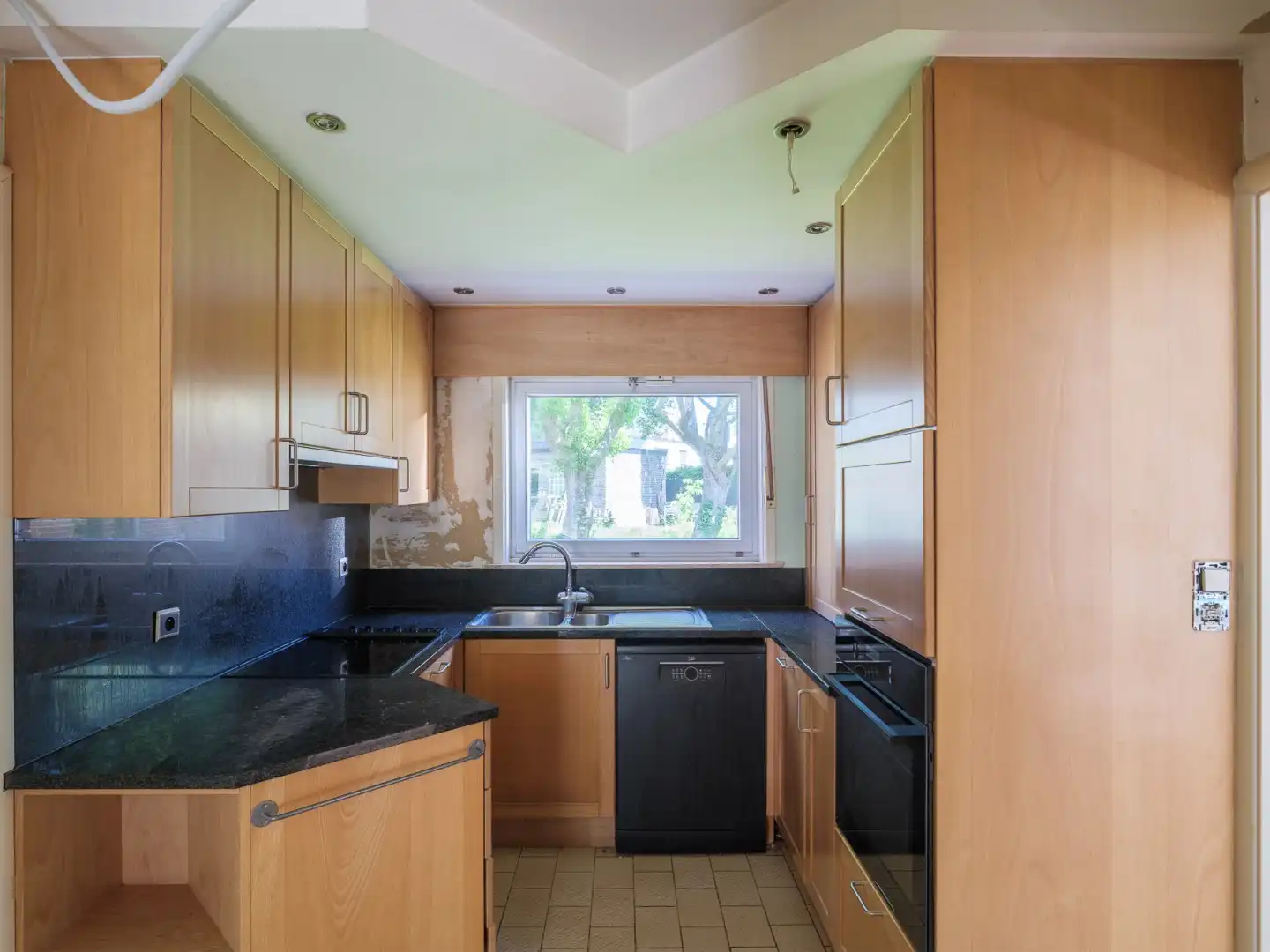 Ruime halfopen woning met karakter foto 8