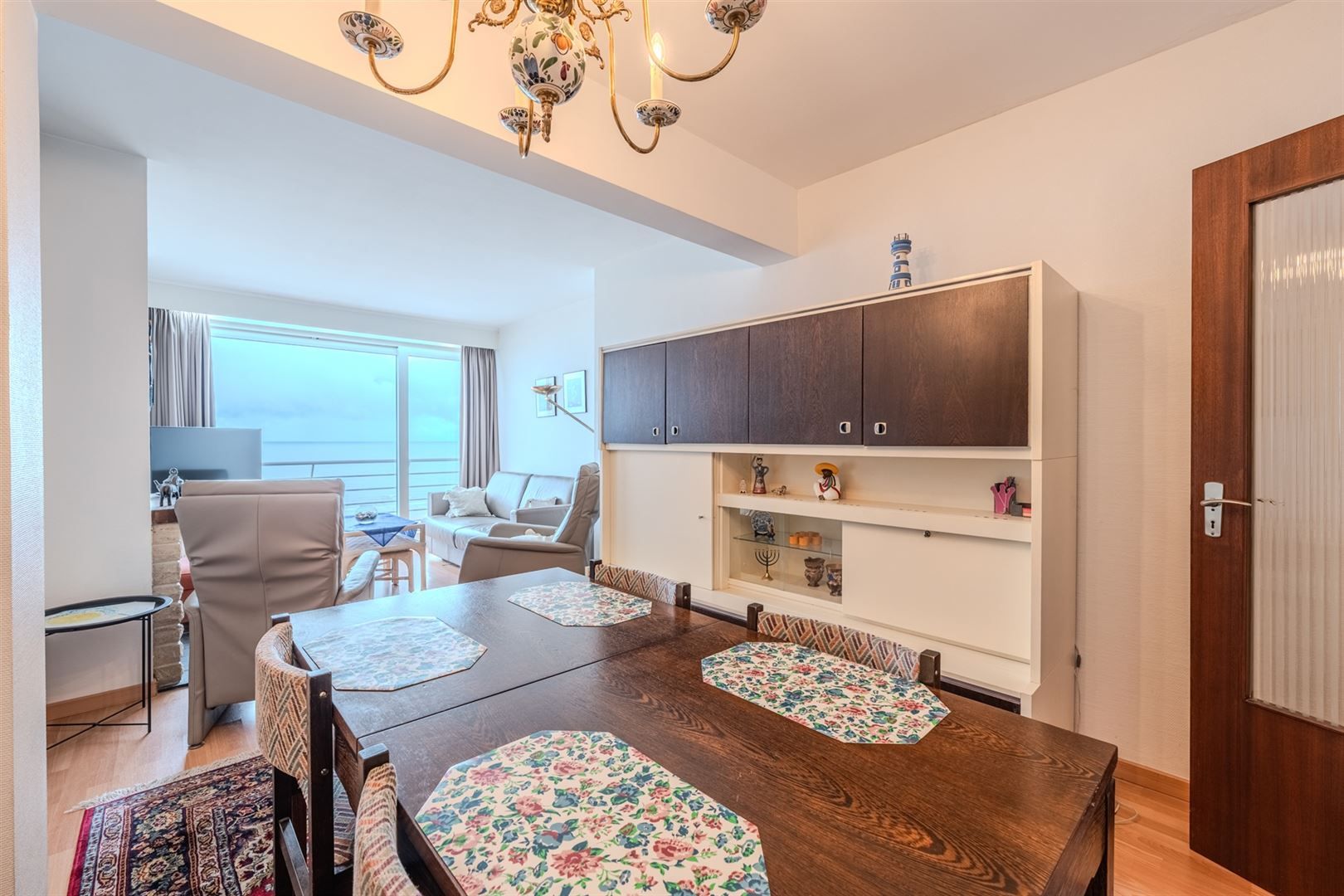 appartement met frontaal zeezicht foto 14