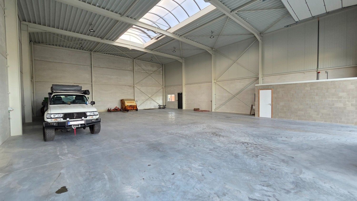 Moderne nieuwbouw bedrijfshal (320m²) te BREE foto 5