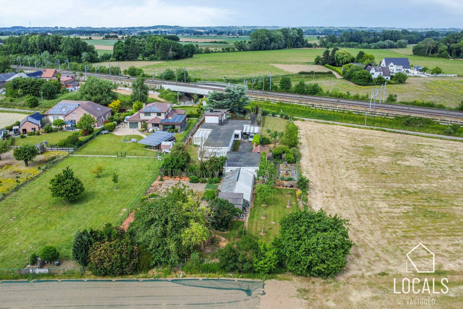 Villa op groot, zuidgericht perceel in Wambeek (Ternat) foto 4