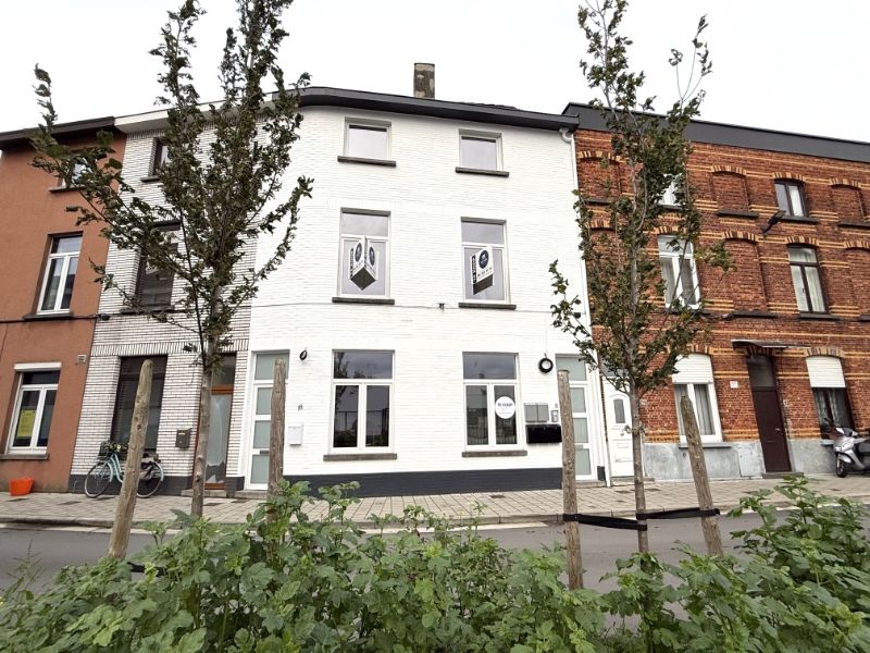 Gerenoveerde appartement met tuintje nabij natuurgebied de Bourgoyen foto 13