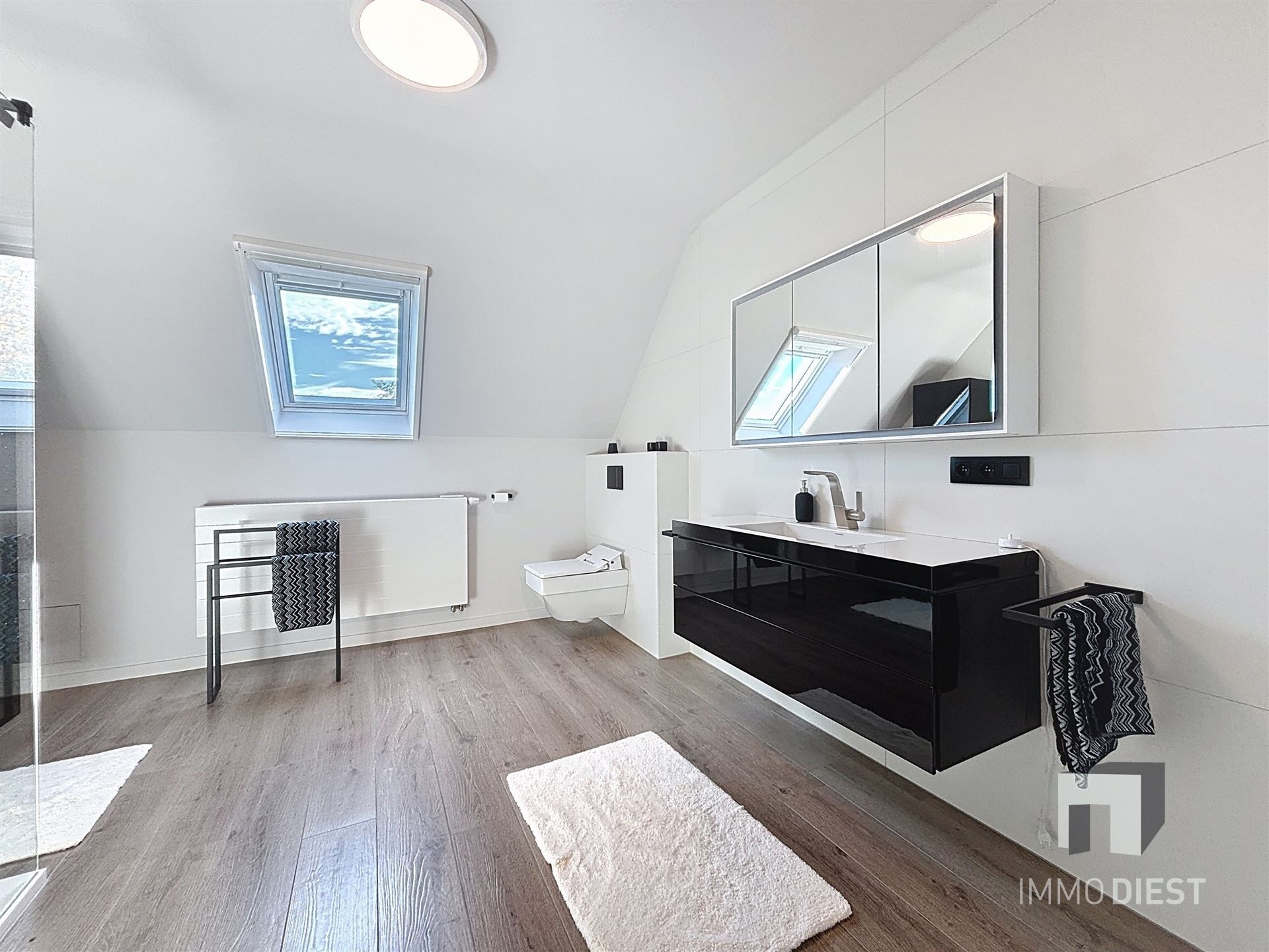 Villa met 5 slpk op 74,11are en zuidgerichte tuin foto 40