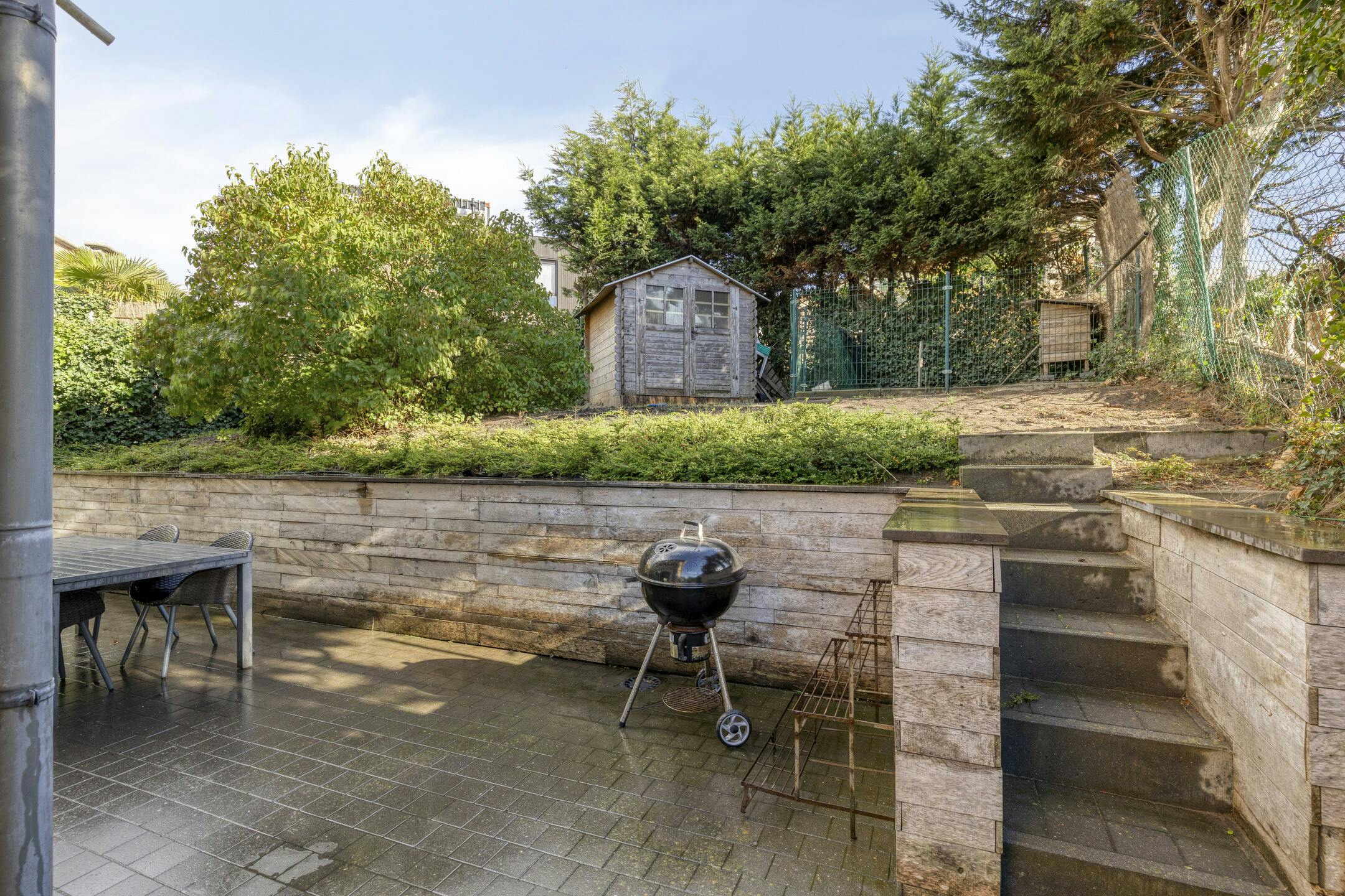 Gerenoveerd appartement (93m²) met zeer ruime tuin te De Panne foto 11