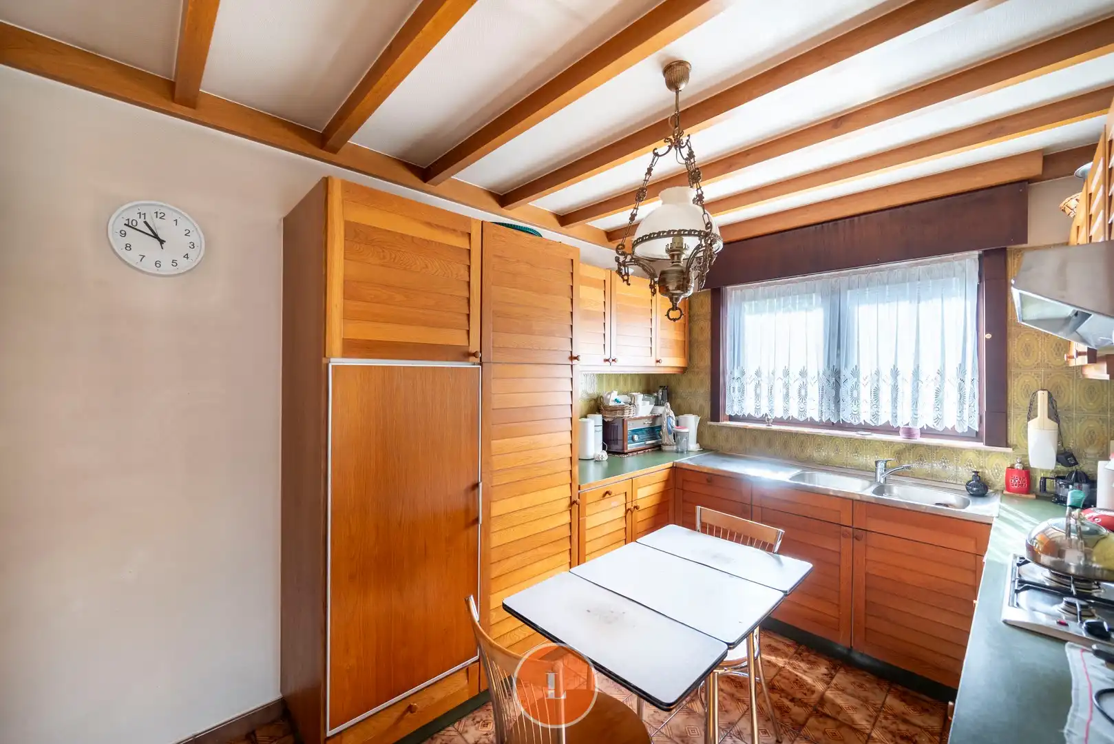 Te moderniseren bungalow met garage in rustige omgeving foto 7