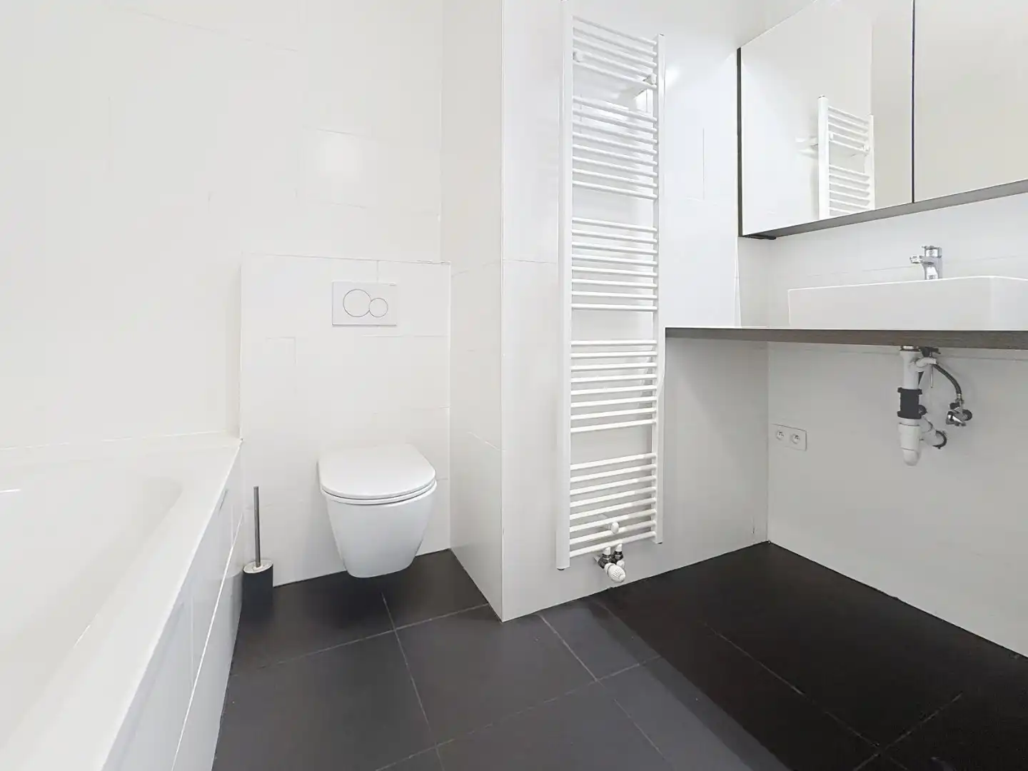 Ruim en lichtrijk appartement met 3 slaapkamers foto 5