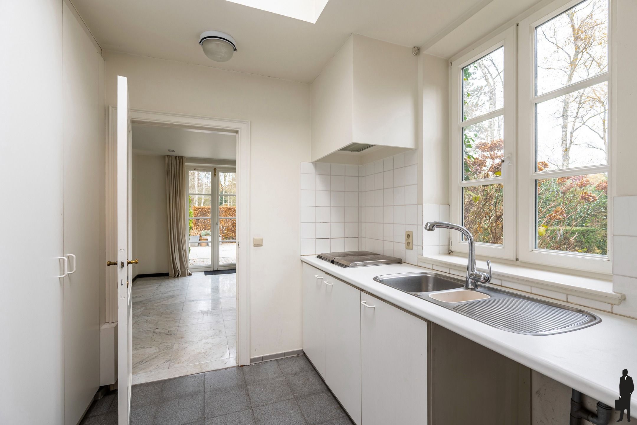 Tijdloze villa op toplocatie foto 26