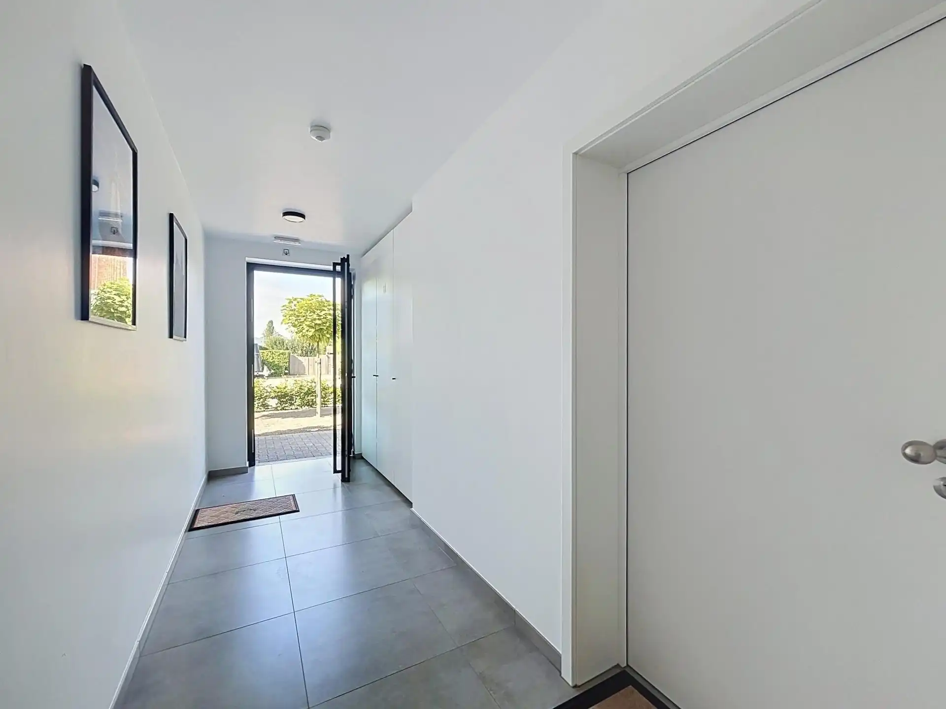 Gelijkvloers 2 slaapkamerappartement met zuidtuin en garage foto 15