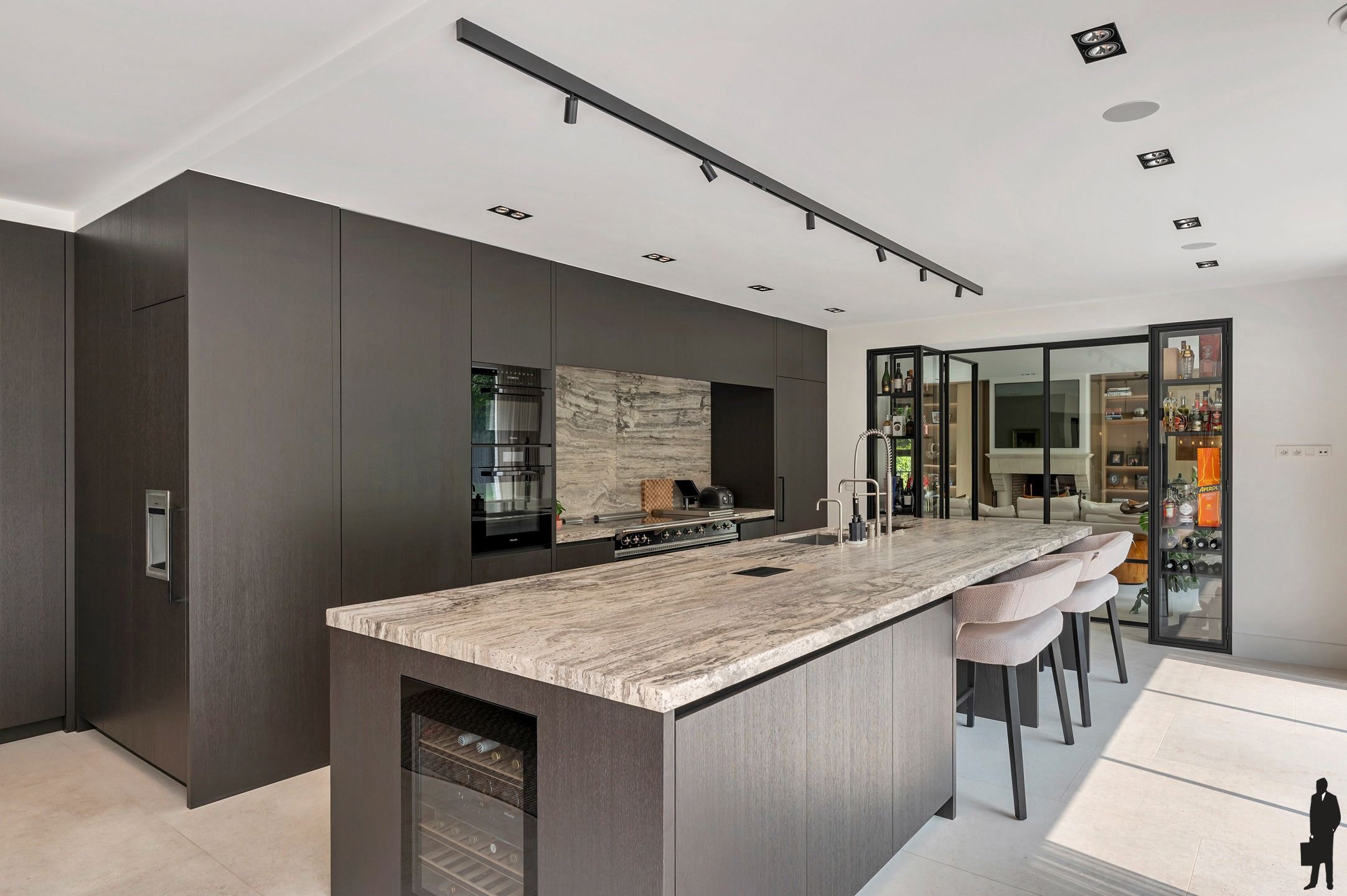 Exclusieve villa met zwembad en bijgebouw op 6.457 m² foto 15