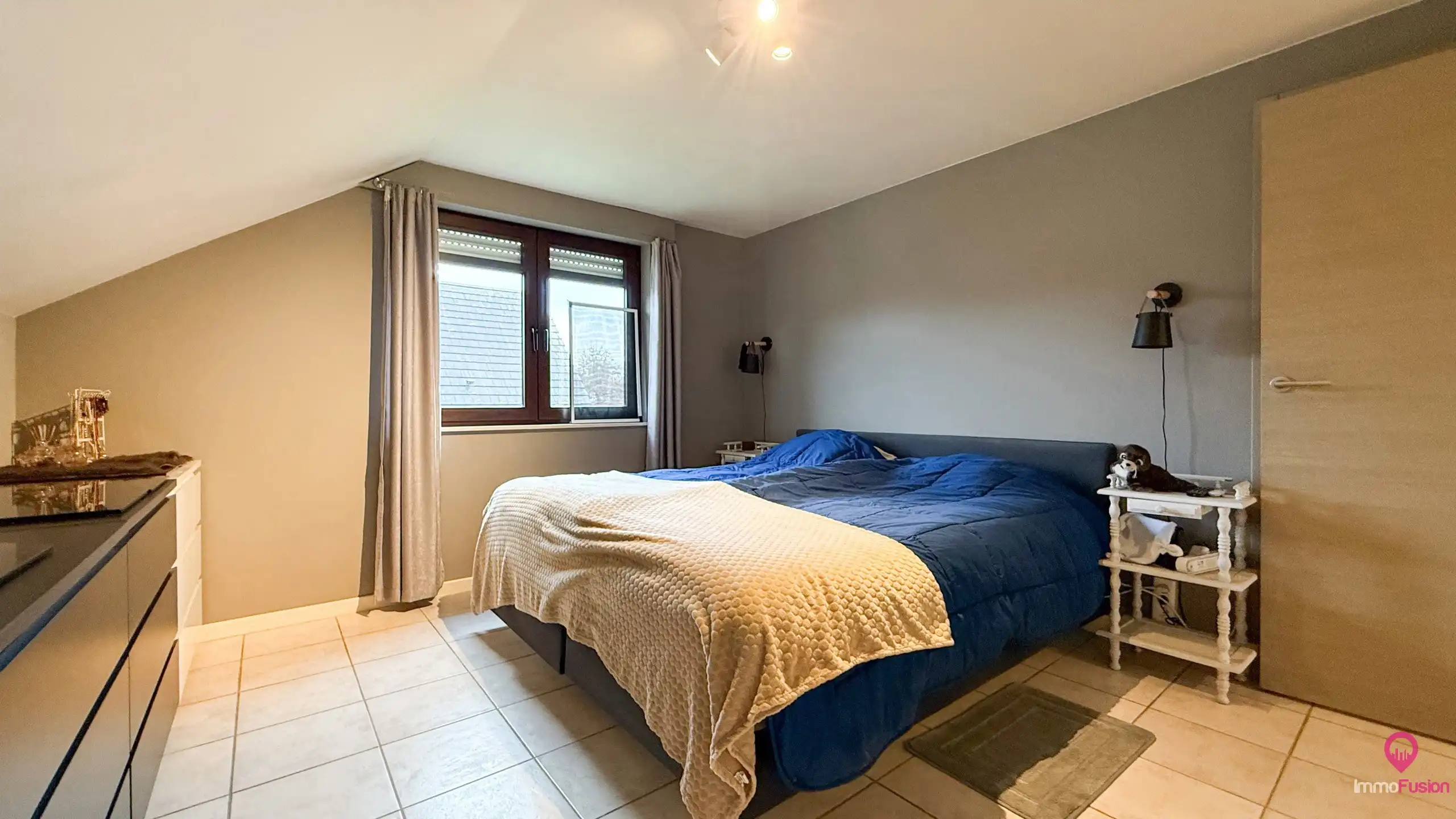 Instapklare woning met 4 slpks, inpandige garage + kelder!  foto 32