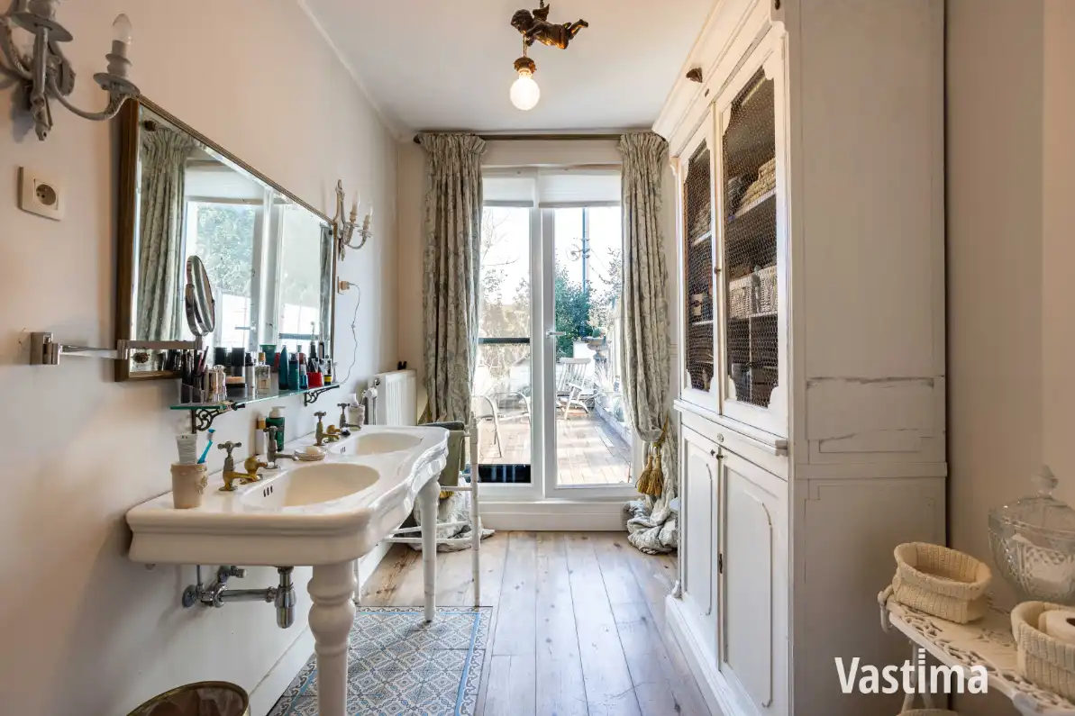 Karaktervol herenhuis met zuiderse binnentuin en verrassend veel mogelijkheden foto 20