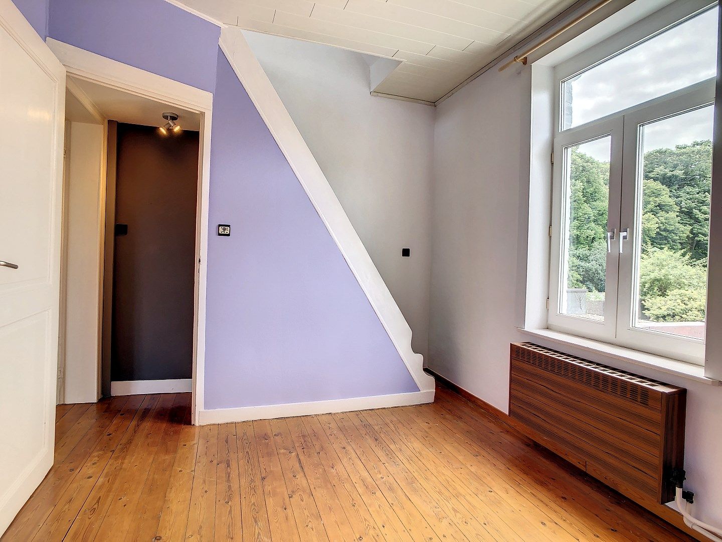 Centraal gelegen stadswoning met drie slaapkamers en aangename stadstuin – EPC 335 kWh/m² - bewoonbare oppervlakte 92 m²  foto 14