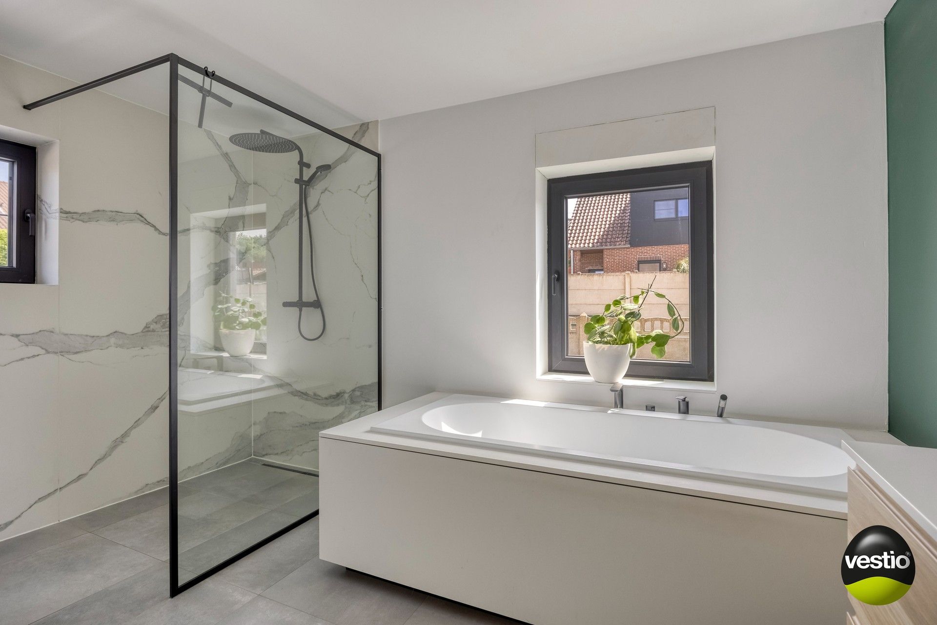 GERENOVEERDE, ENERGIEZUINIGE WONING OP RUSTIGE LOCATIE foto 24