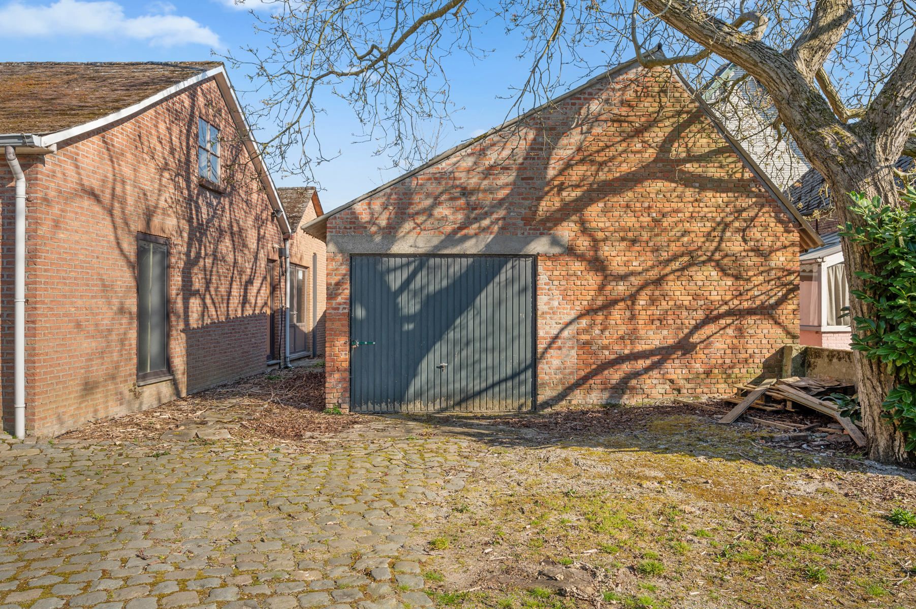 Te renoveren pand met magazijnen te BEERZEL foto 31