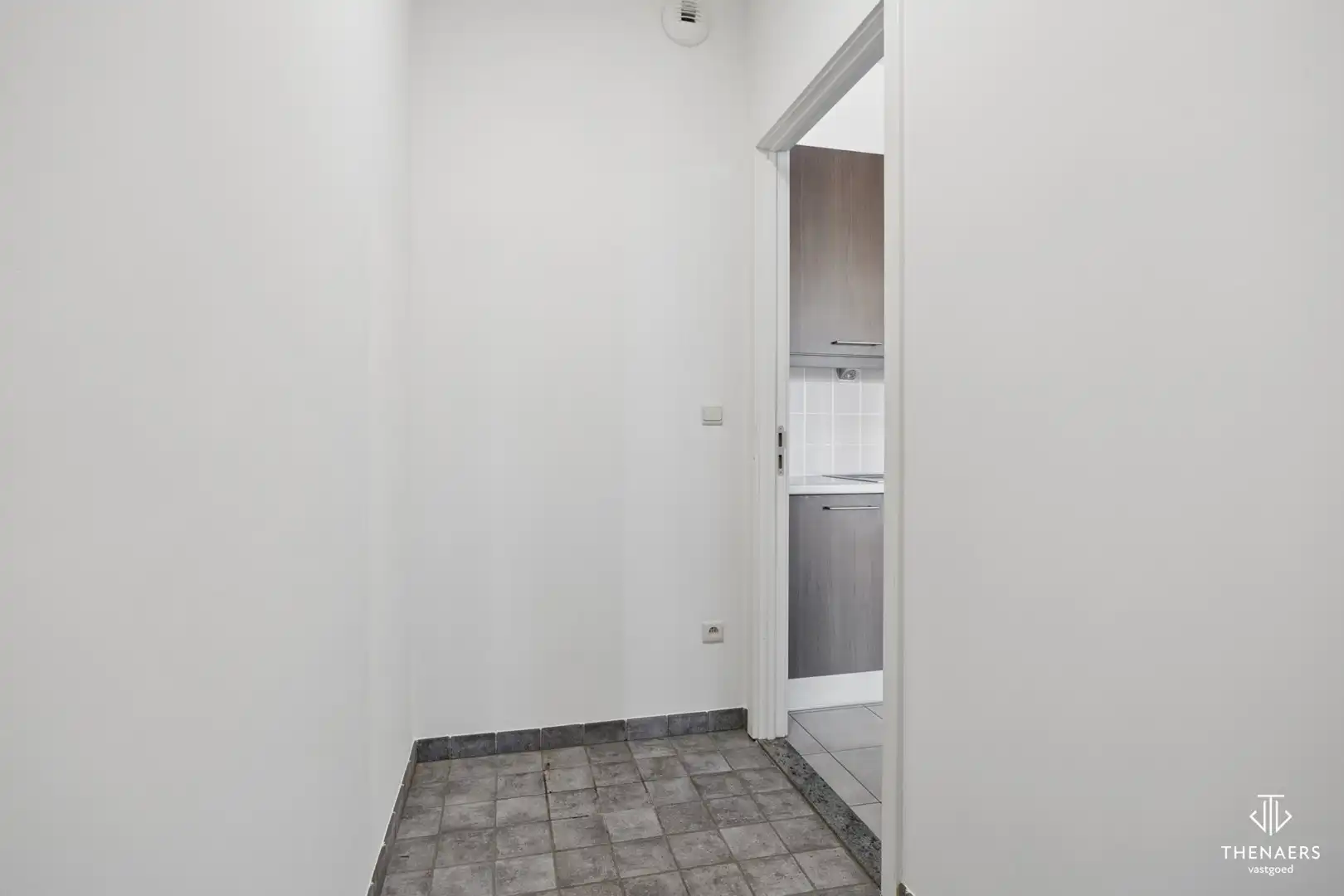 Ruim appartement van 166 m² met 2 terrassen en ondergrondse autostaanplaats in hartje Sint-Truiden. foto 11