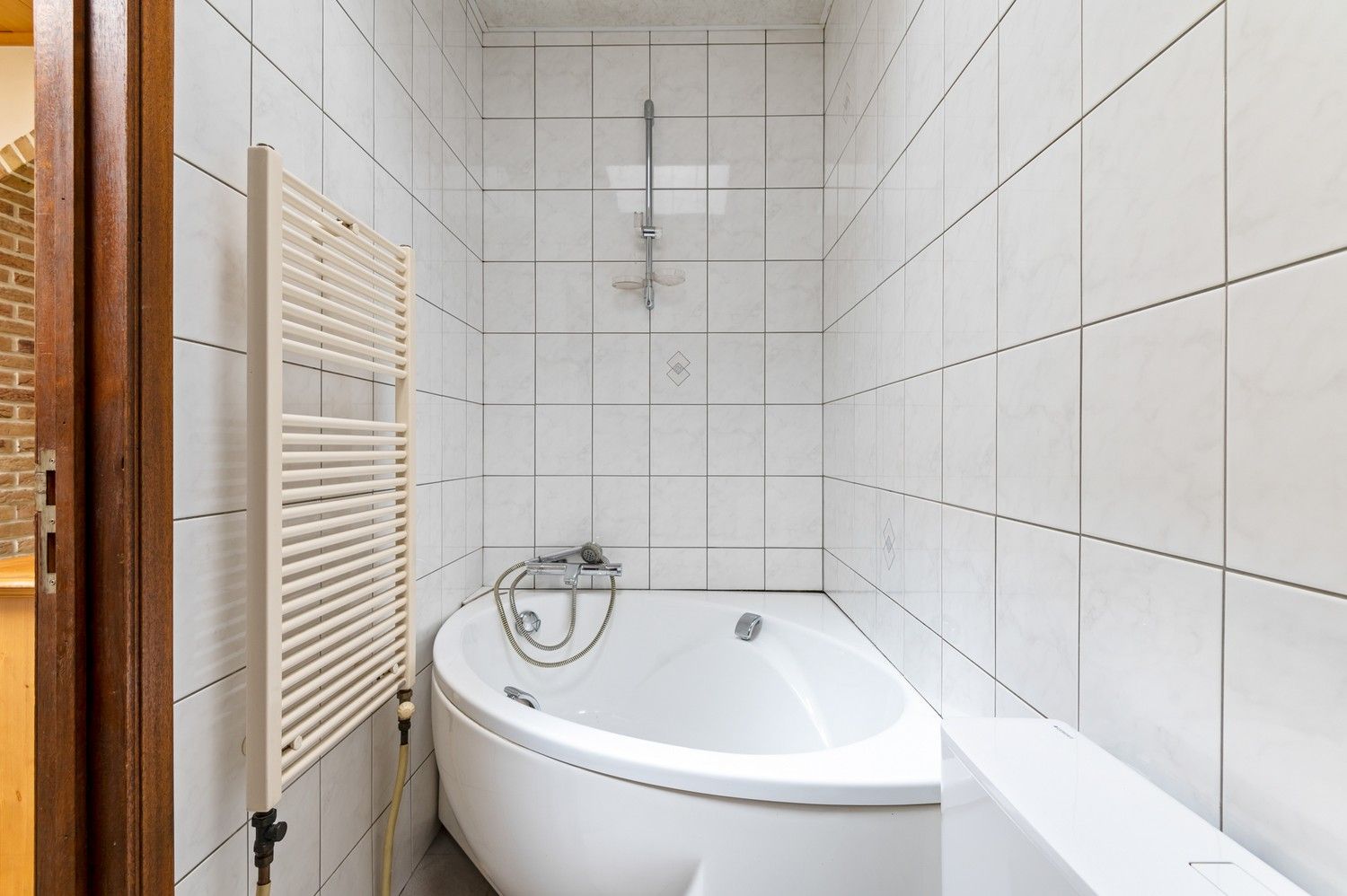 Huis met 3 slaapkamers en tuin te koop in Wijnegem! foto 13