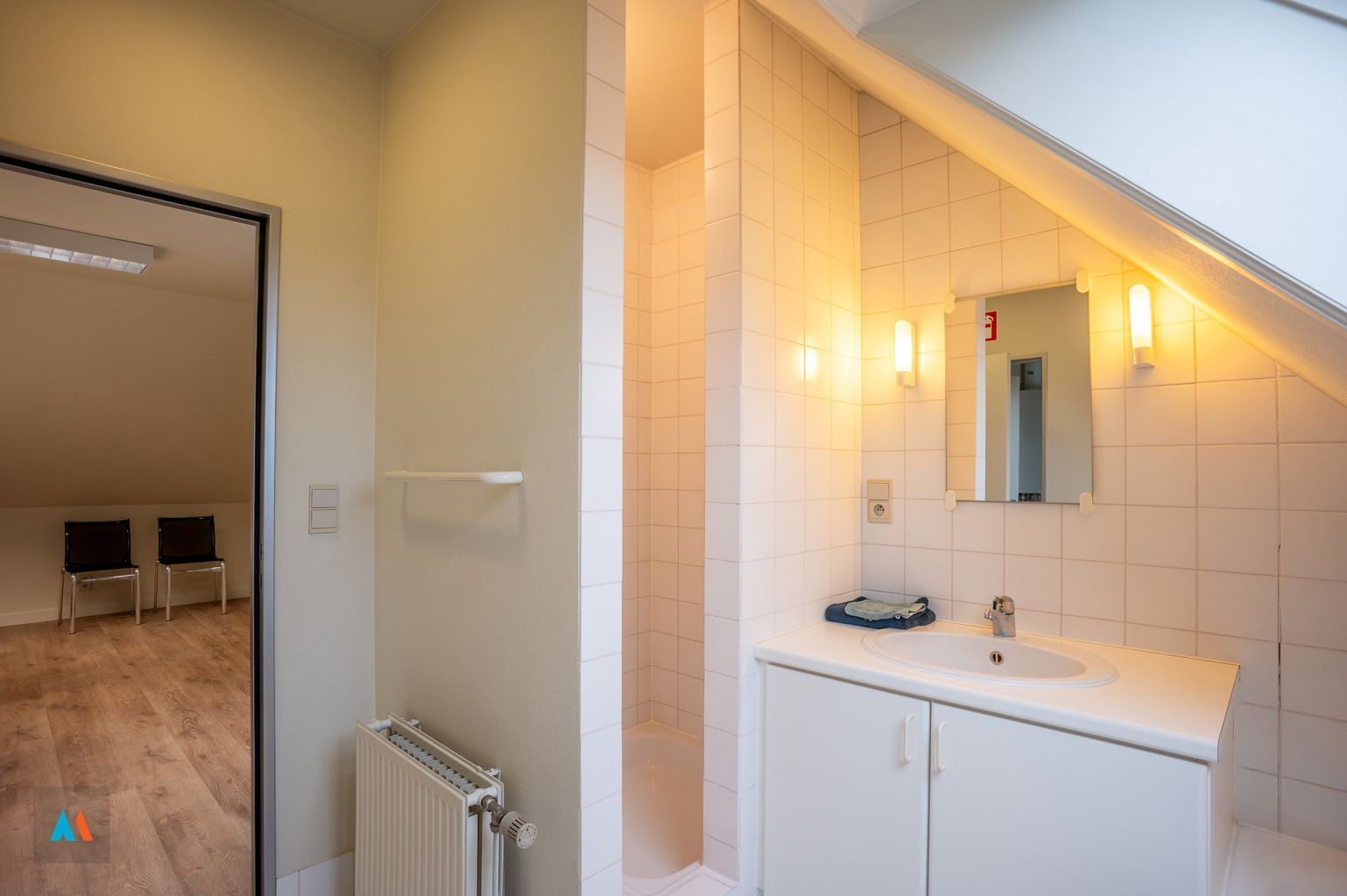 Kantoorgebouw met dakappartement foto 24