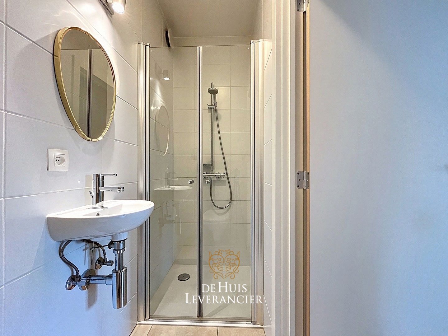 Ruim gelijkvloersappartement met 3 slaapkamers en garagebox te koop in Kontich foto 16