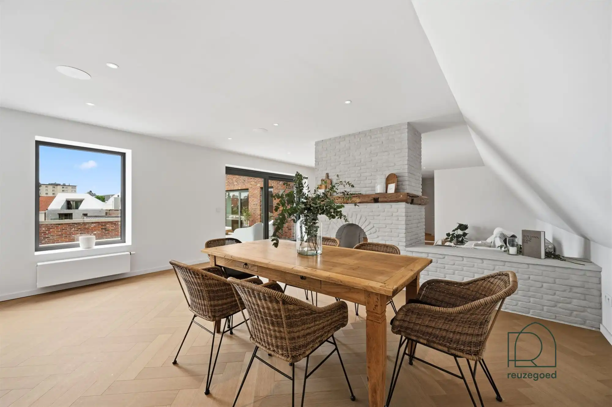 Uniek gerenoveerde penthouse (3 slaapkamers) met riant terras en prachtig zicht over Mechelen foto 8