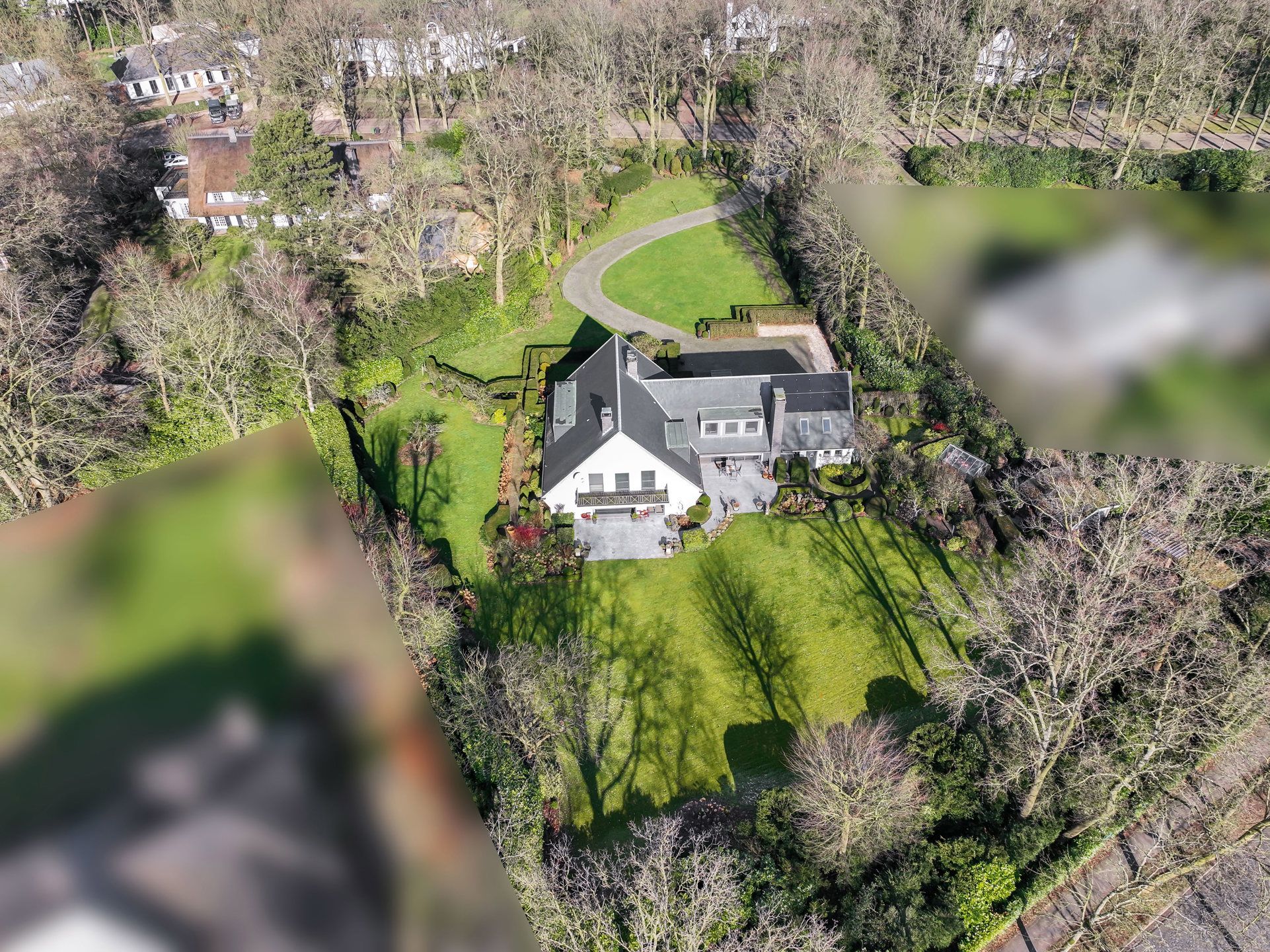 Op te frissen ruime villa op prachtig perceel op topligging! foto {{pictureIndex}}