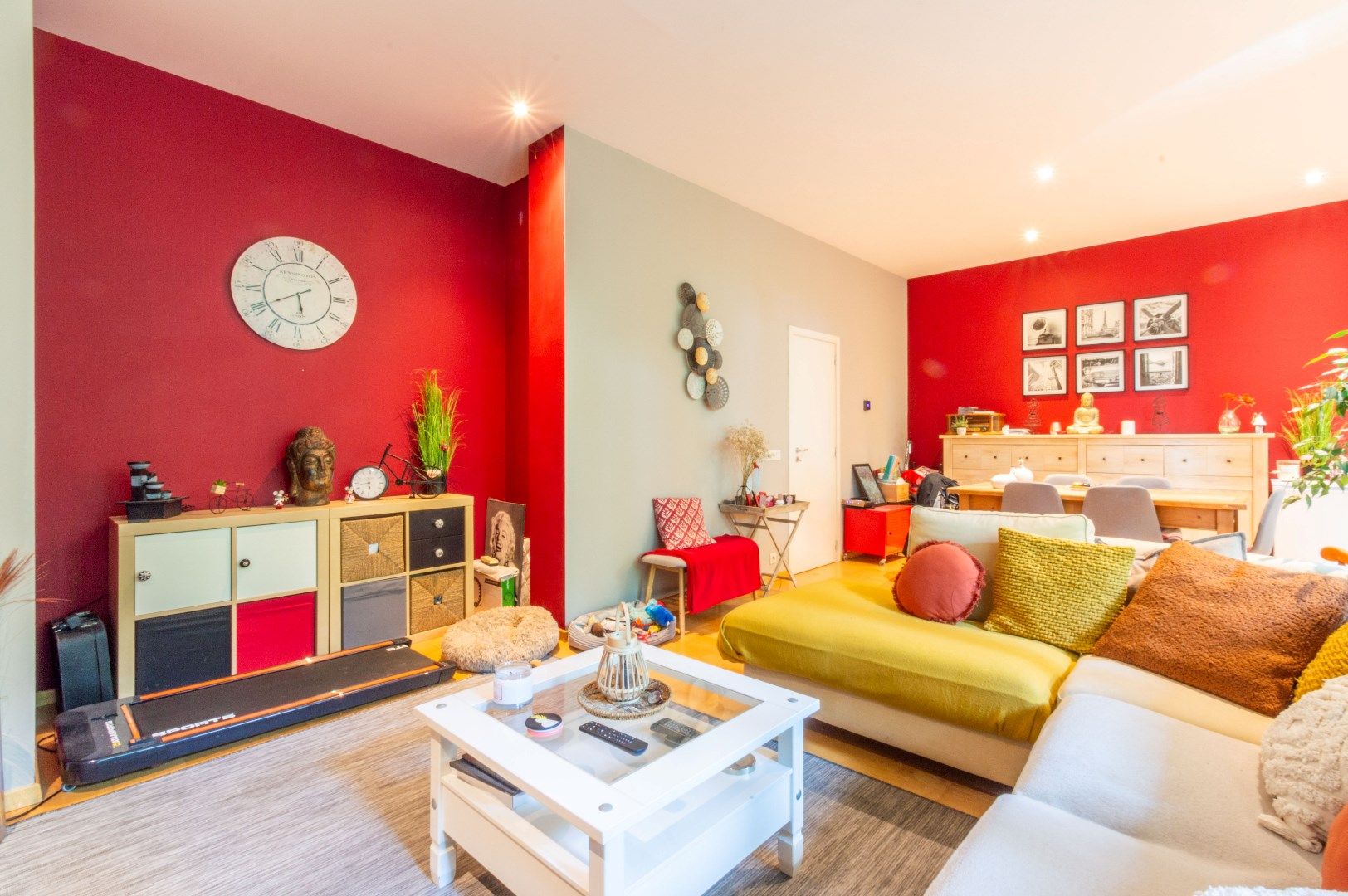 INSTAPKLAAR APP MET 1 SLAAPKAMER + BUREAU ! foto 3