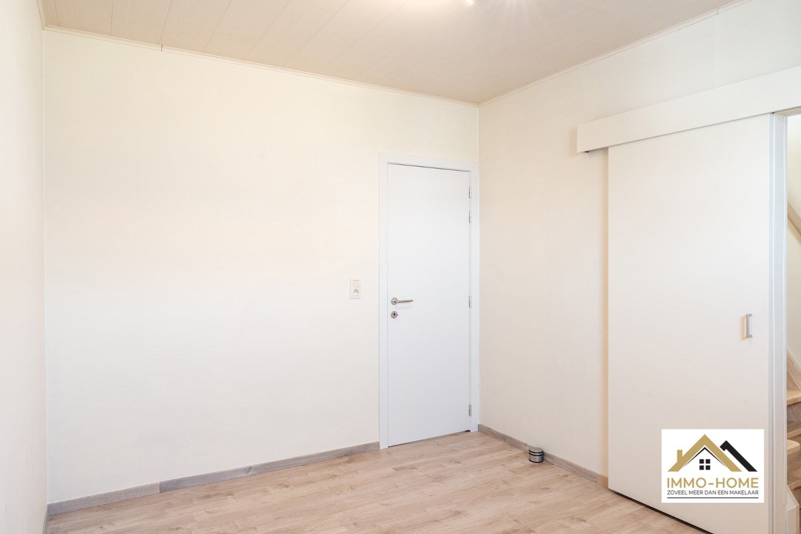 Recent gerenoveerde woning te Oostakker!  foto 14
