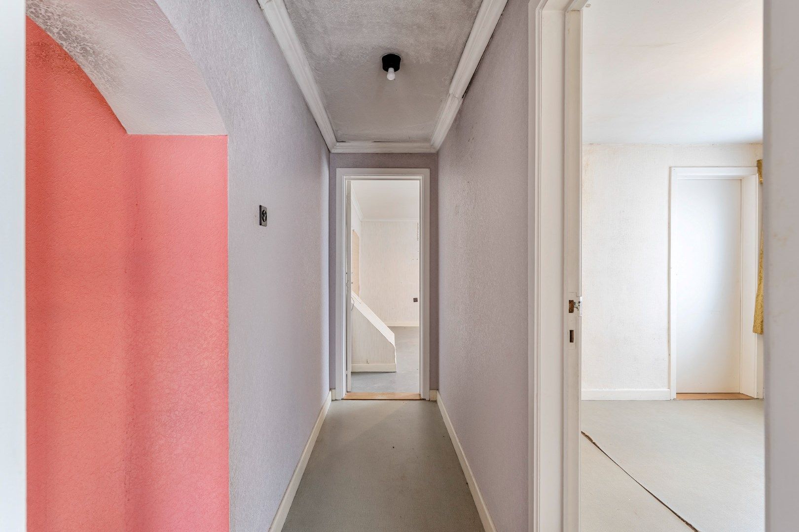 Te renoveren vrijstaande woning op een gunstig gelegen perceel van 12a 07ca vlakbij het centrum foto 26
