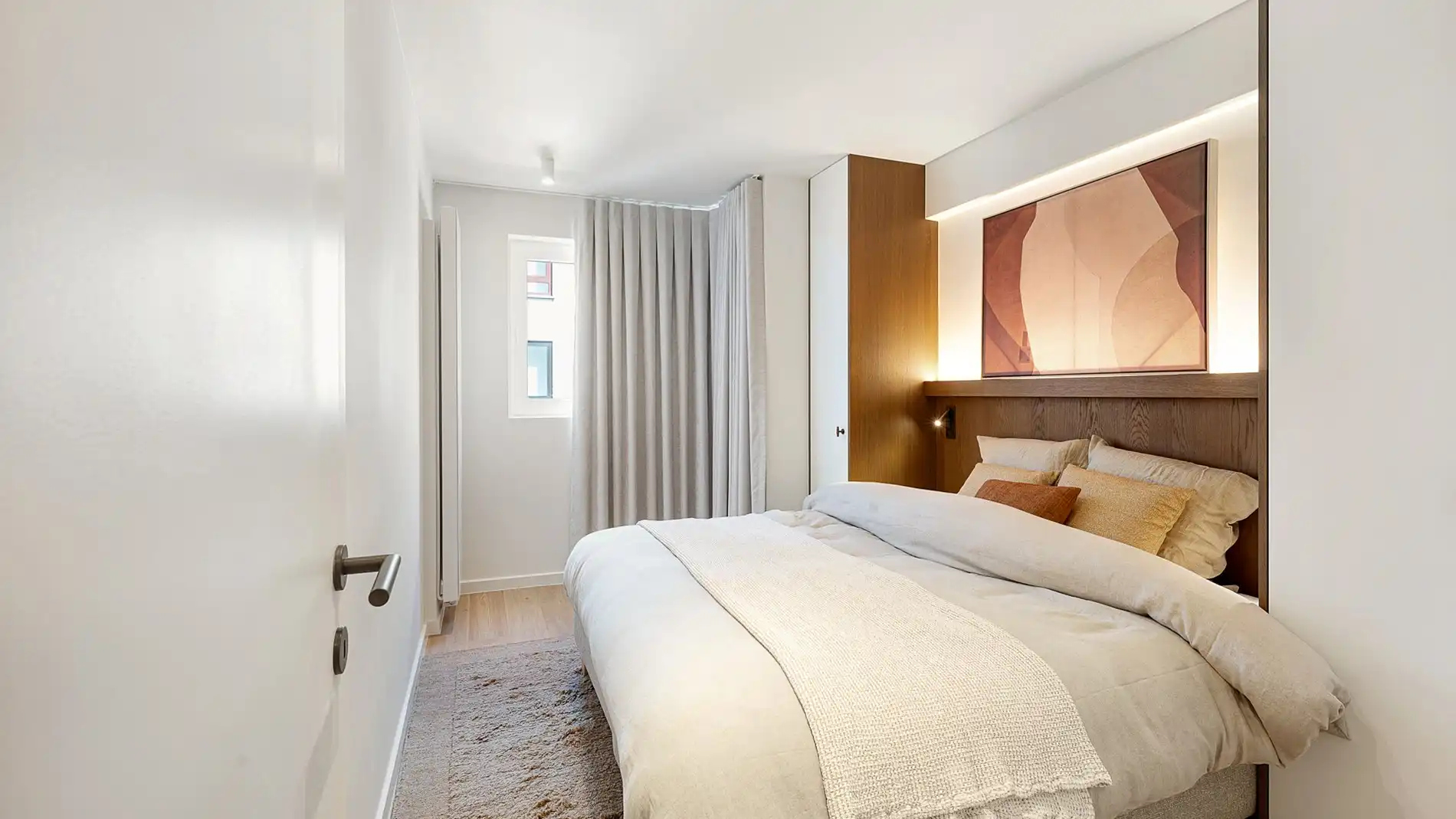 Subliem gerenoveerd, ruim hoekappartement foto 15
