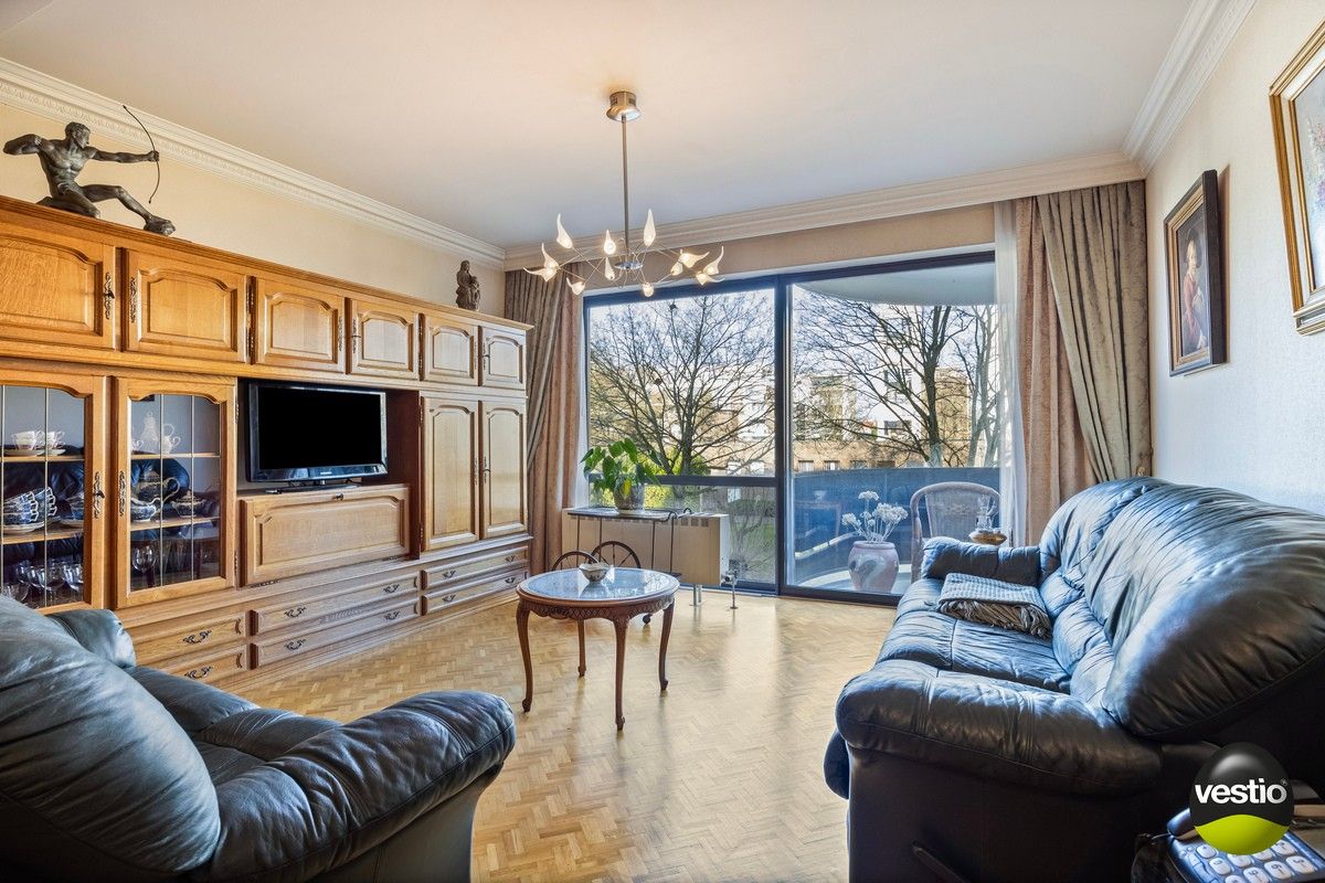 3 slaapkamer appartement met mogelijkheid aankoop garagebox op Holland Veld. foto 4