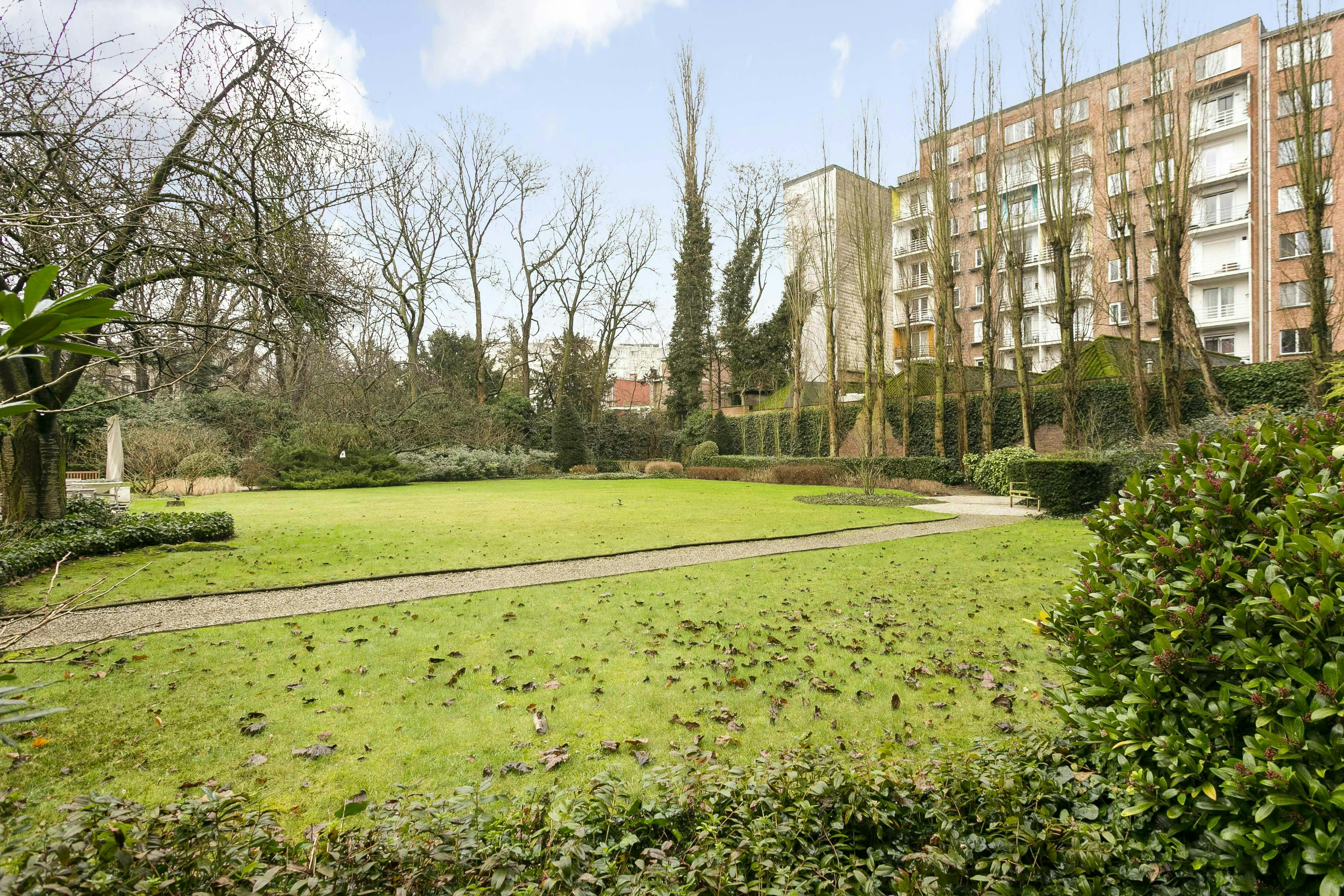 Appartement met twee slaapkamers en terras te koop in Antwerpen foto 17
