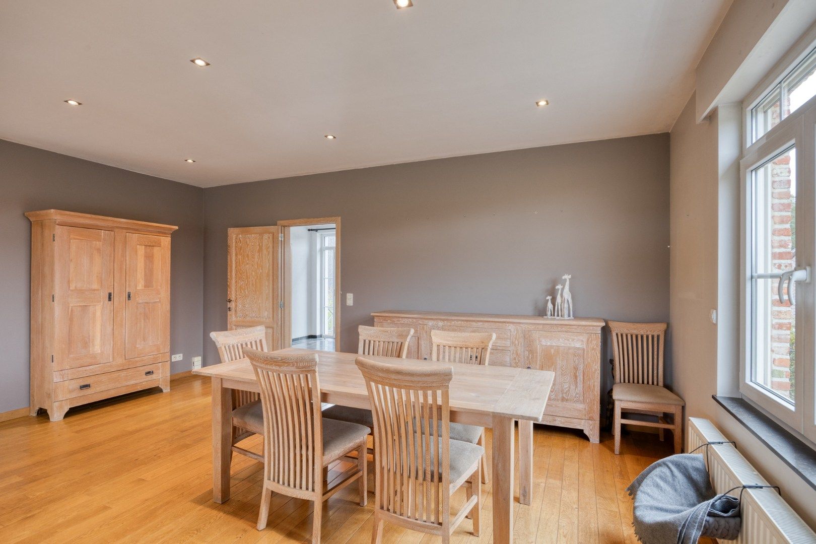  Open bebouwing met 4 ruime slaapkamers, bureau en 2 garages, tuin en terras in Bertem – EPC 133 kWh/m² foto 8