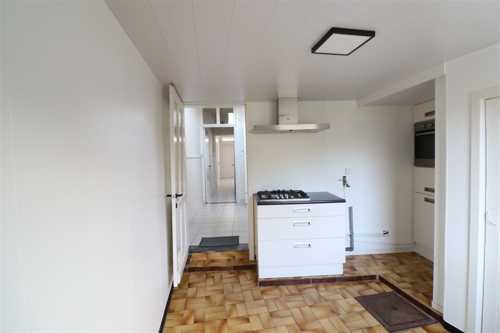 Opgefriste woning met 2 slaapkamers foto 8