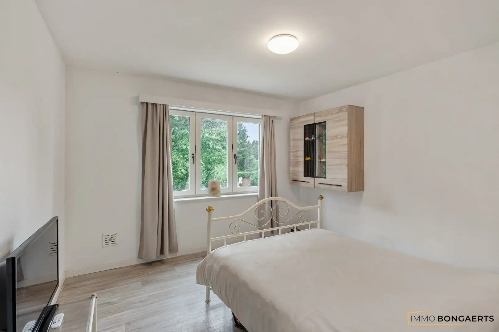 Gemeubeld appartement met 2 slaapkamers foto 10