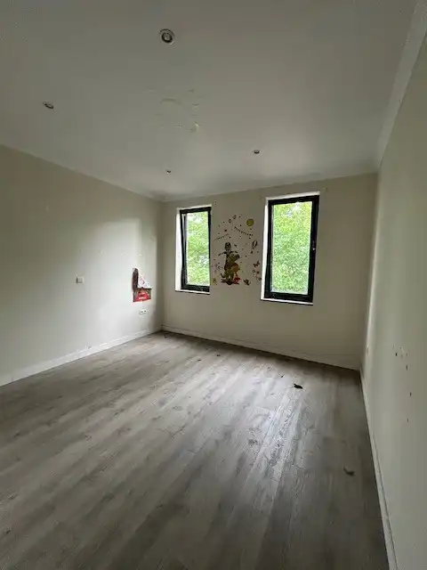 MULTI FUNCTIONEEL BEDRIJFSPAND MET KANTOREN EN APPARTEMENT foto 29
