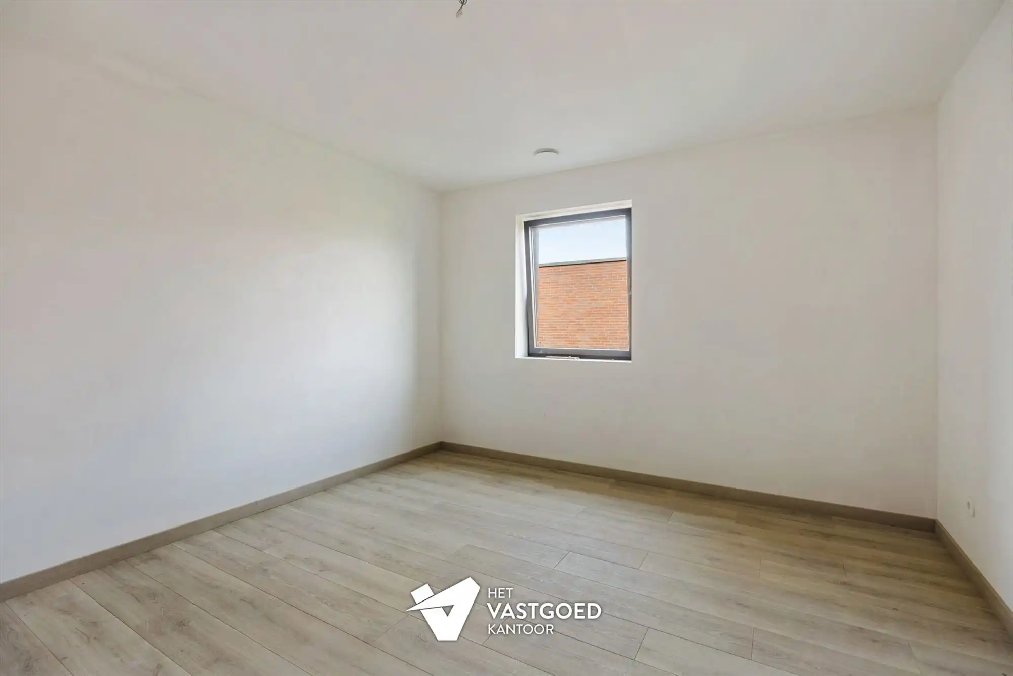 MODERNE AFGEWERKTE NIEUWBOUWWONING OP CENTRALE EN RUSTIGE LIGGING TE PEER foto 17