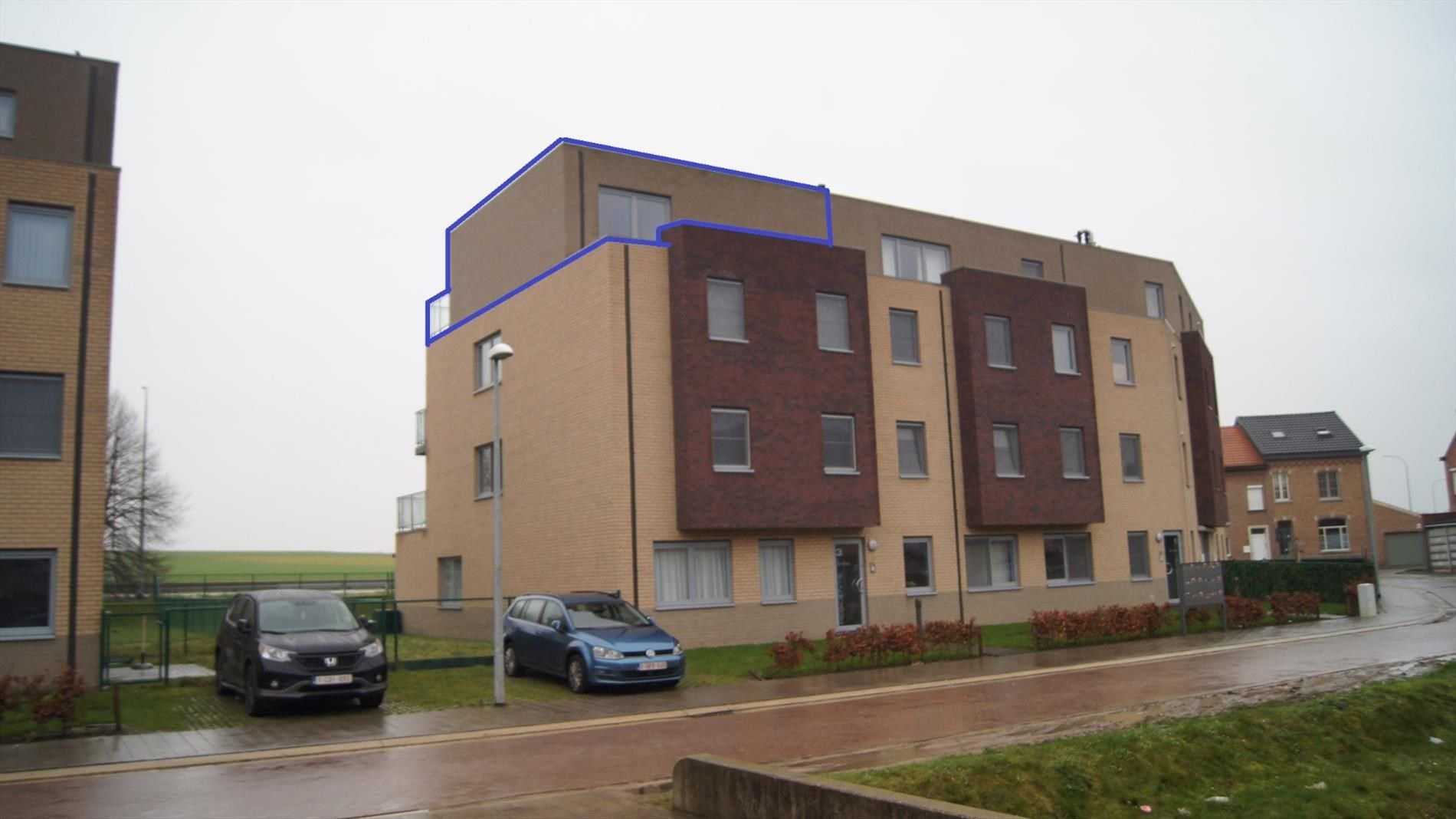 App. met 1 slpk, groot terras en garage foto {{pictureIndex}}