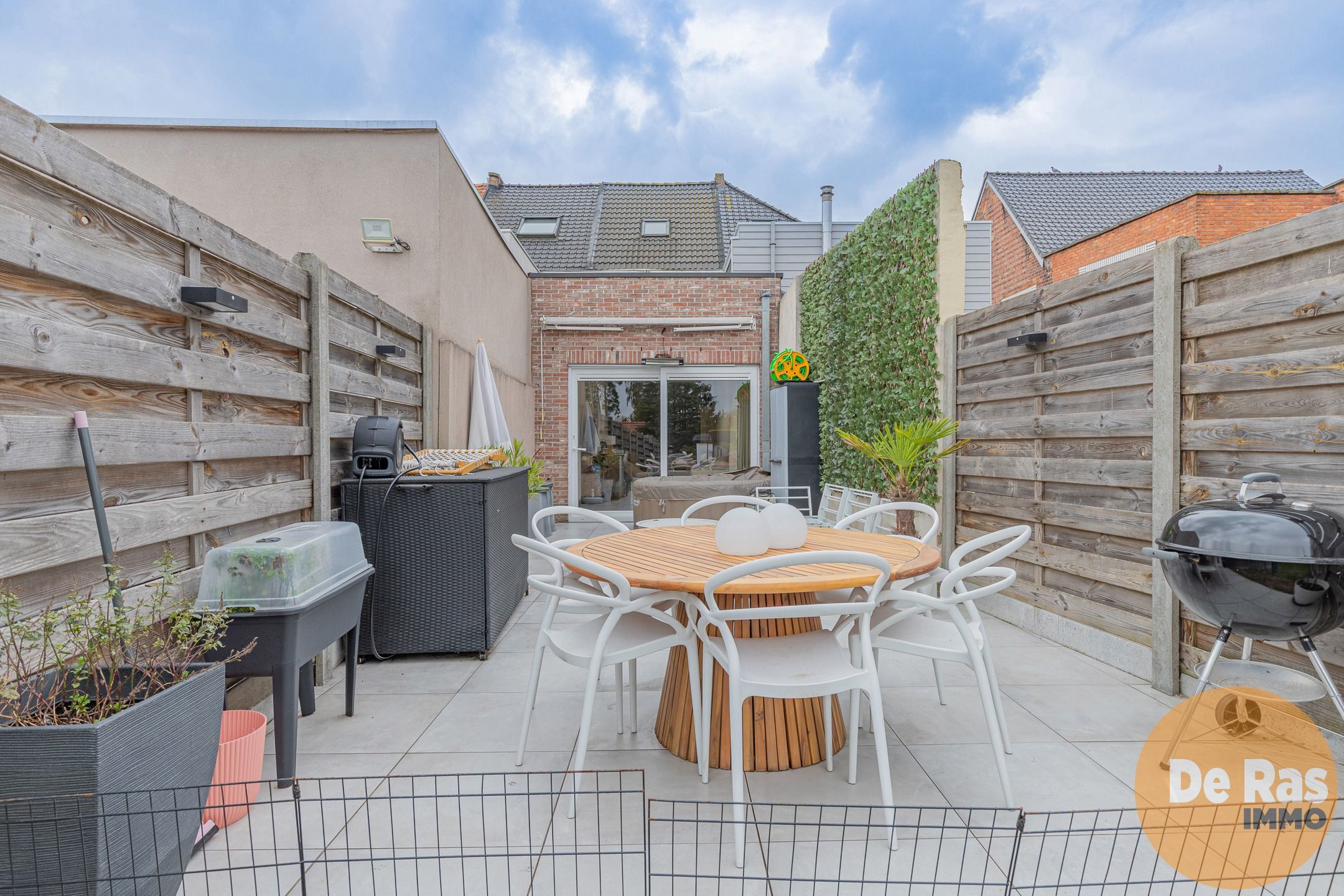 WETTEREN - Compleet gerenoveerde GB/3 slp/ garage en parking foto 19