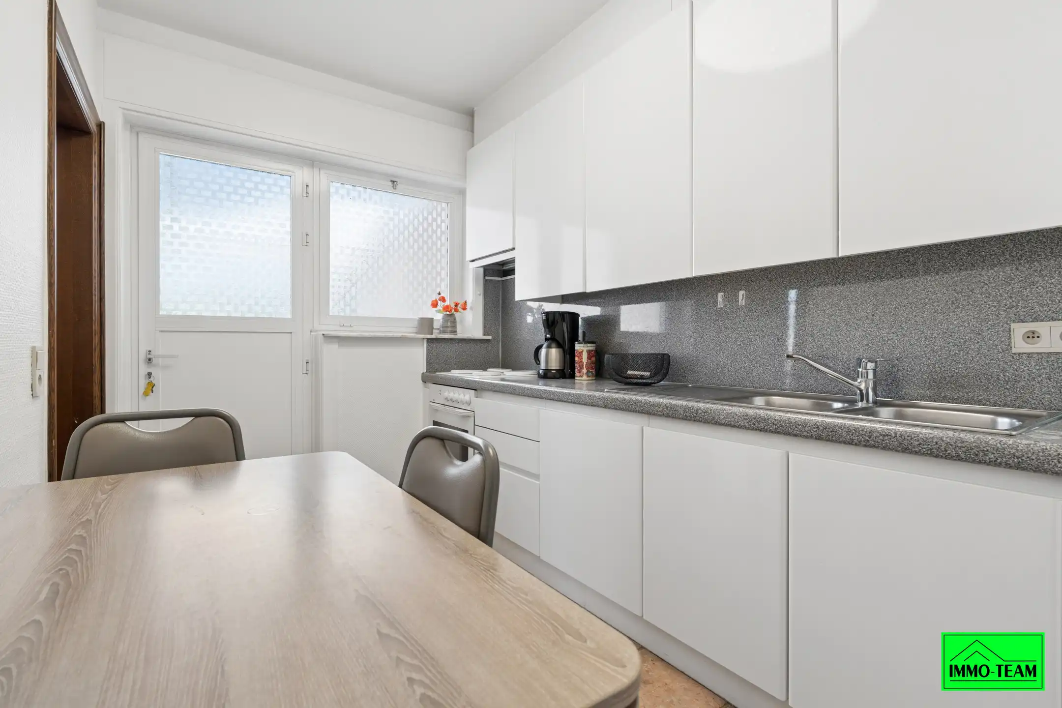 charmante 3-gevelwoning met 4 slaapkamers foto 7