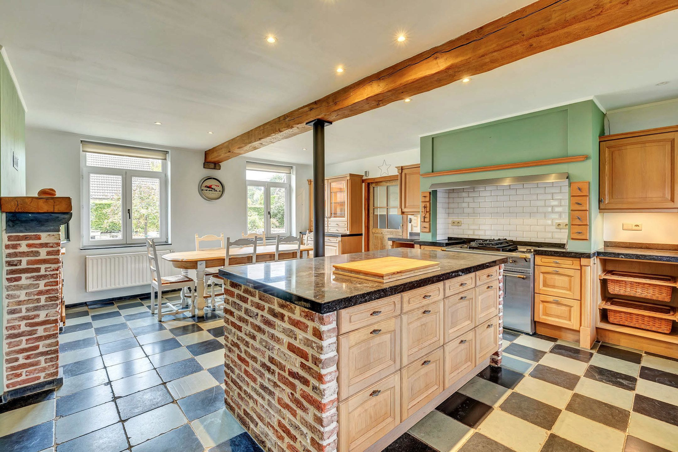 Unieke landelijke woning met zwembad te huur foto 4